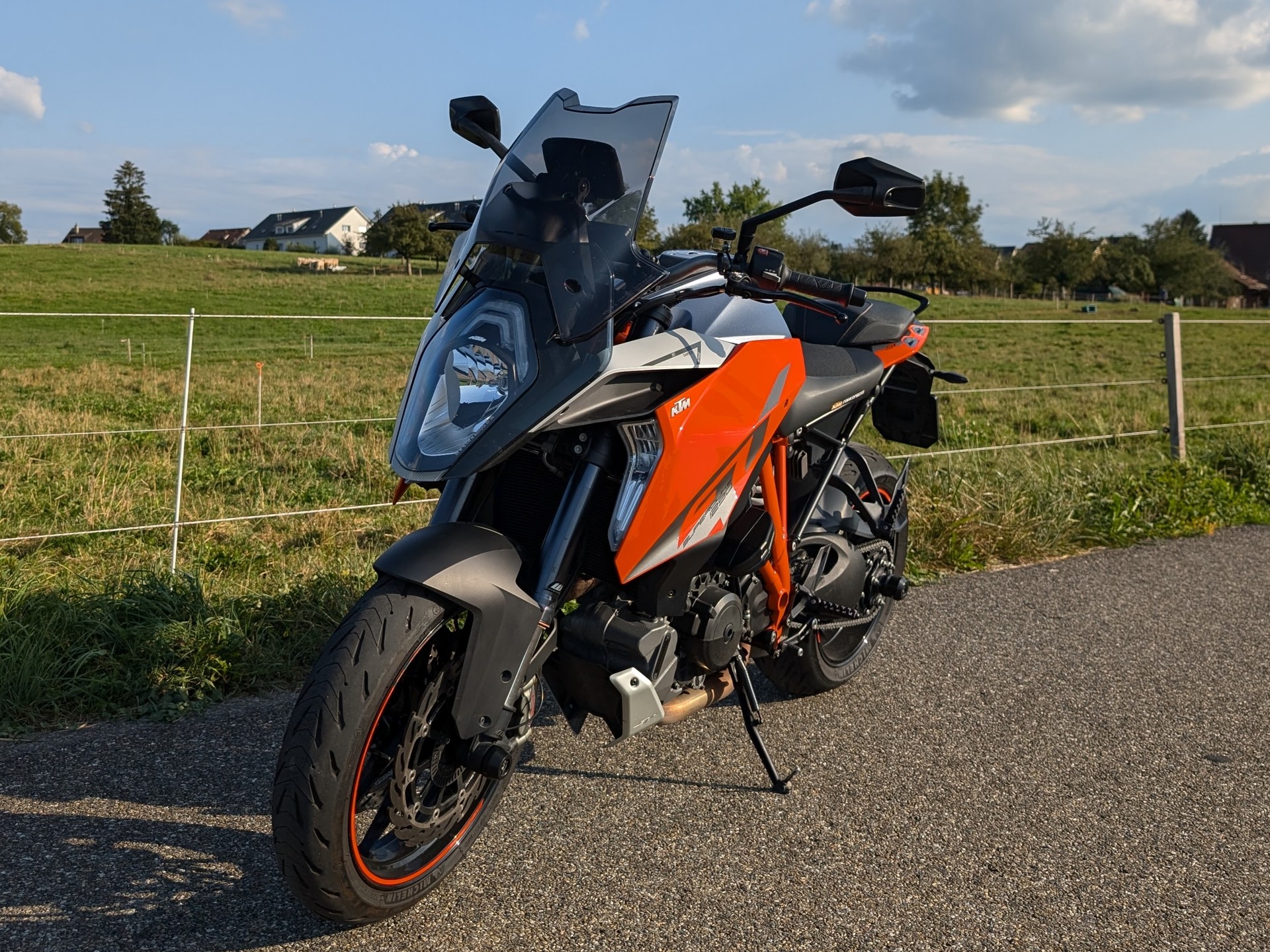 KTM 1290 Super Duke GT-image-8