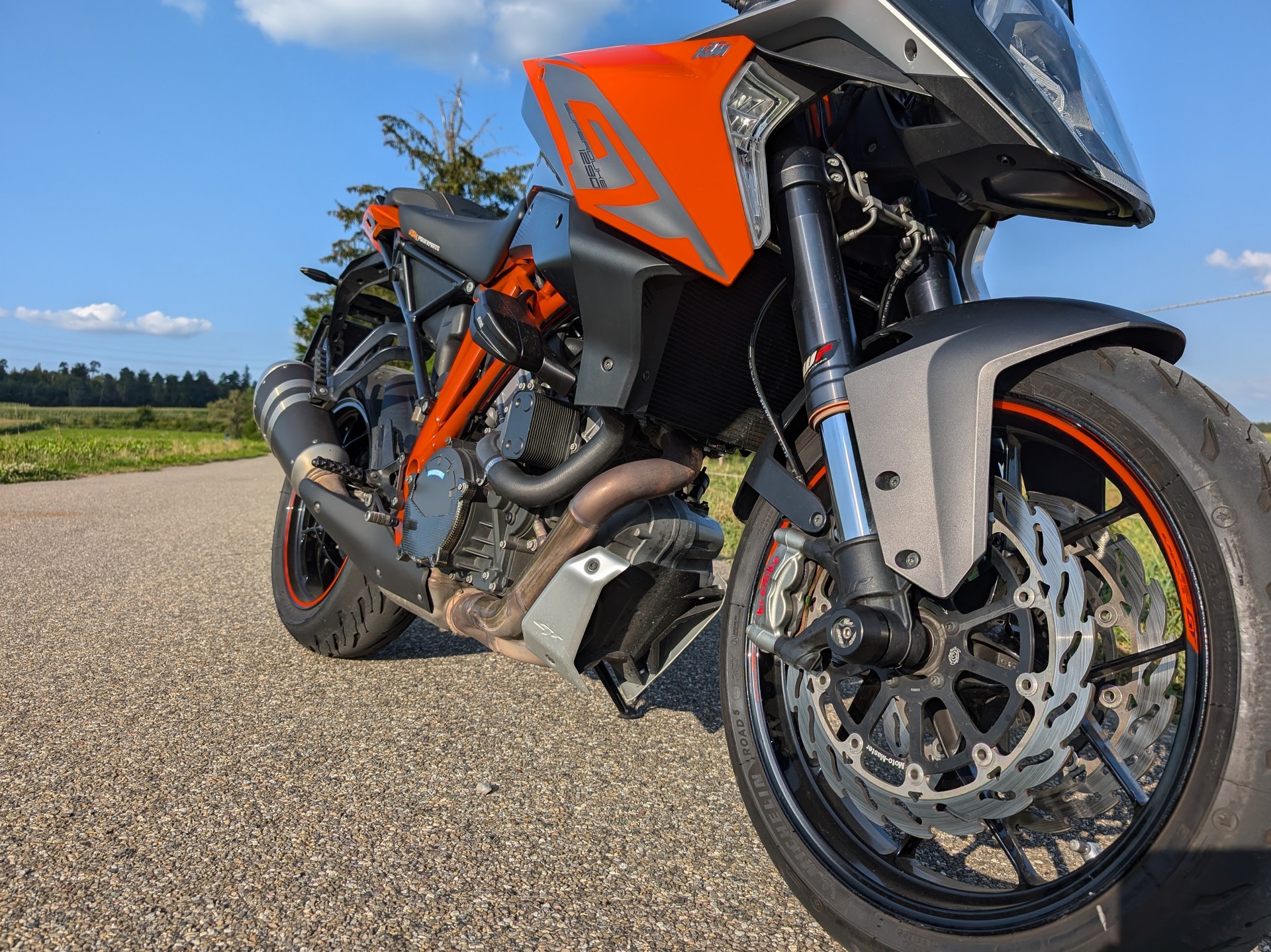 KTM 1290 Super Duke GT-image-3