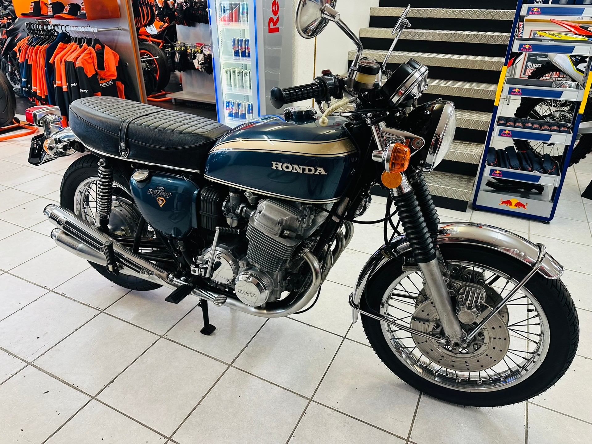 HONDA CB 750 Four K2-image-9