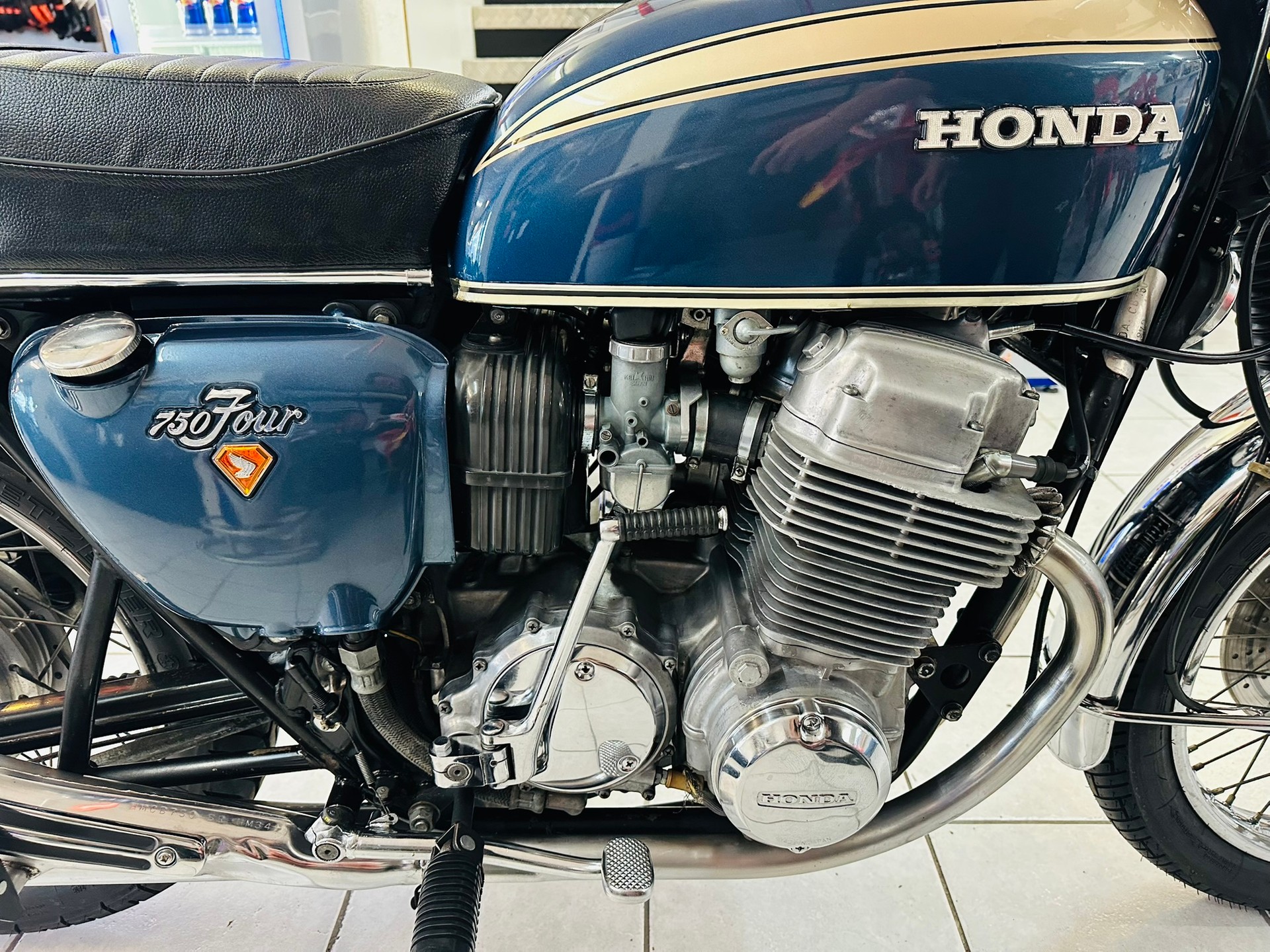 HONDA CB 750 Four K2-image-2