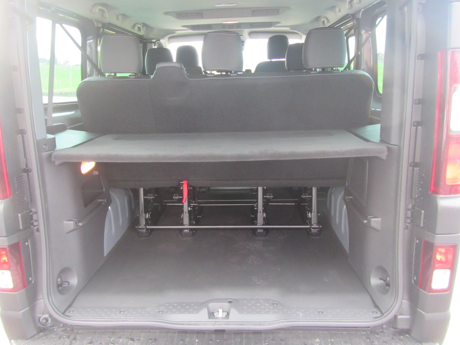 NISSAN PRIMASTAR-image-7