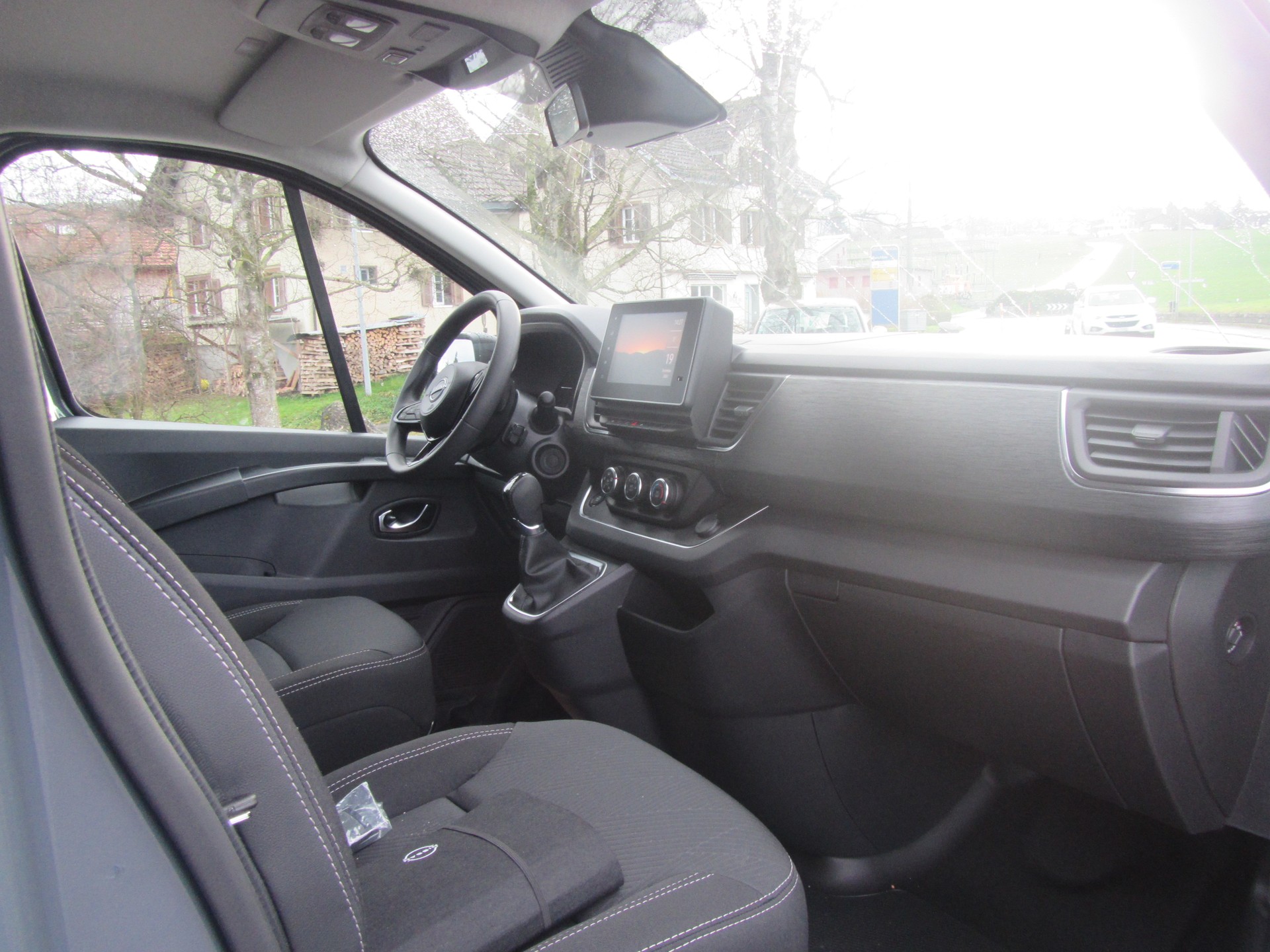 NISSAN PRIMASTAR-image-4
