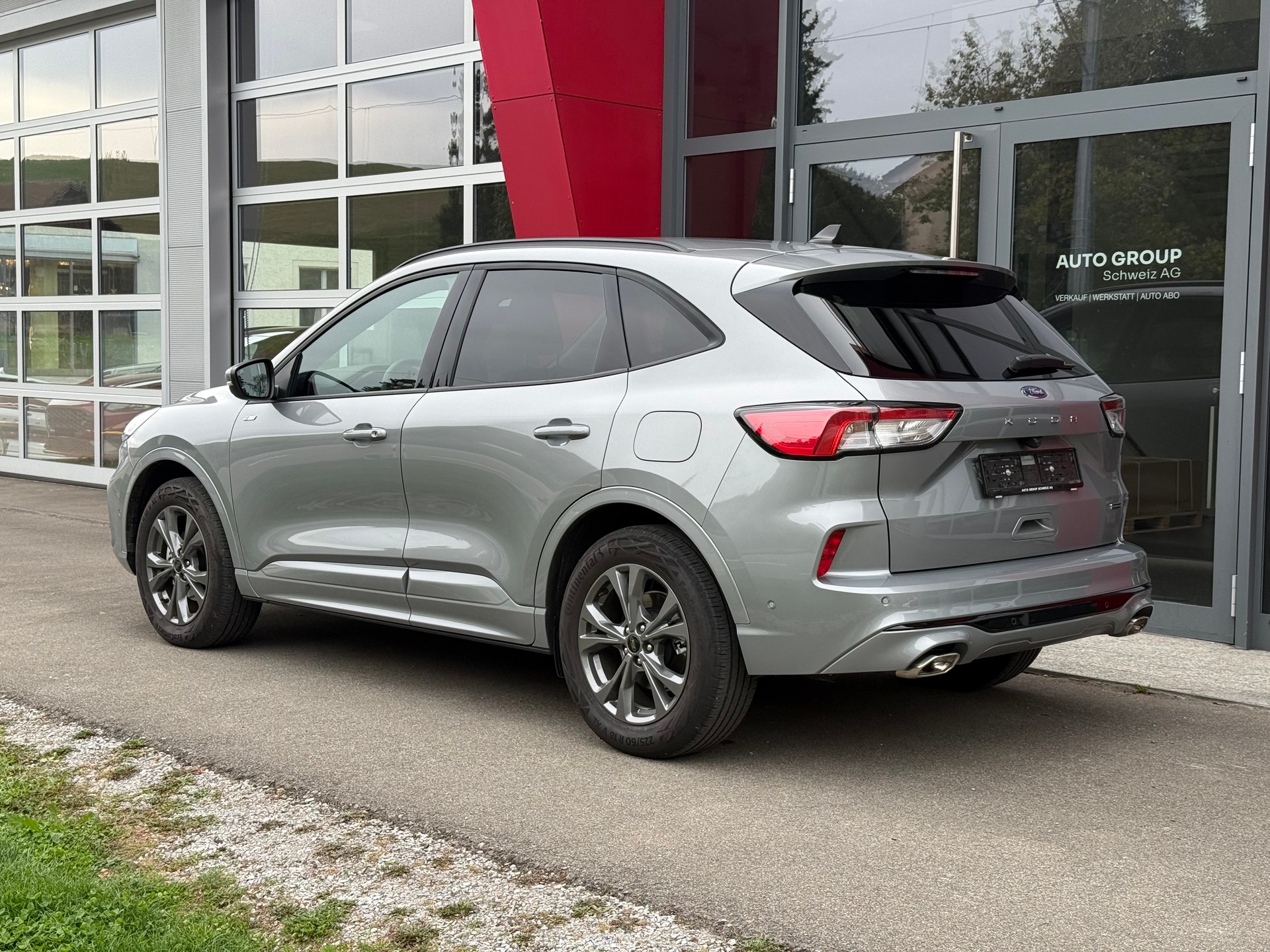 FORD Kuga 2.5 FHEV ST-Line X 4WD LEASING AB 411.21 CHF / MONAT-showroom-element-2