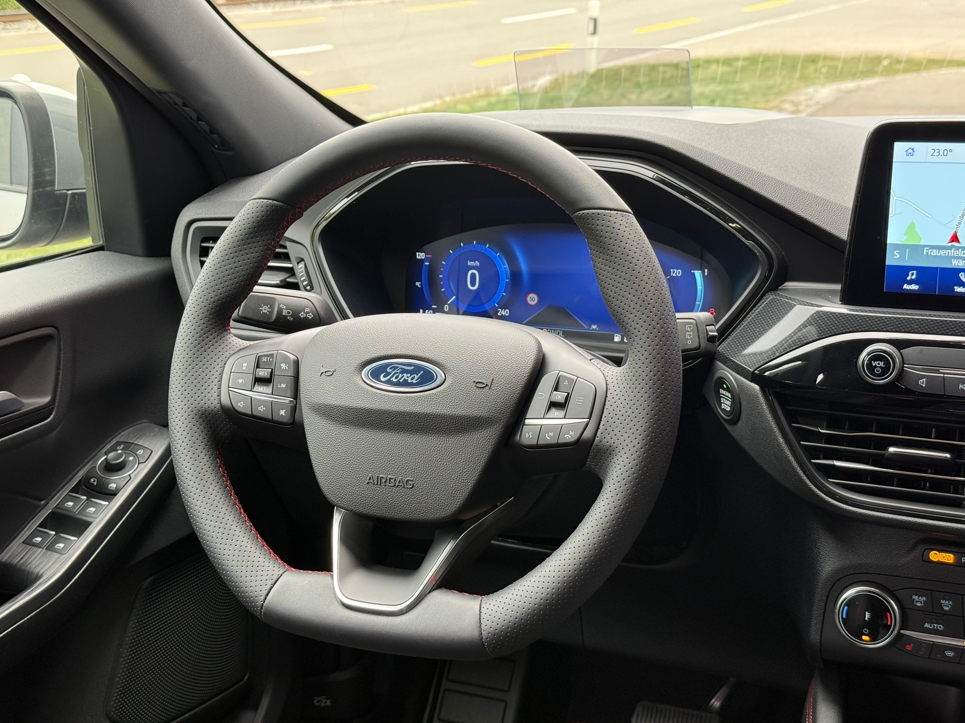 FORD Kuga 2.5 FHEV ST-Line X 4WD LEASING AB 411.21 CHF / MONAT-image-5
