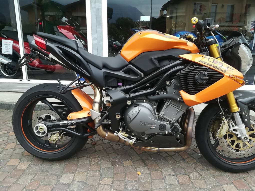 BENELLI TNT 899S
