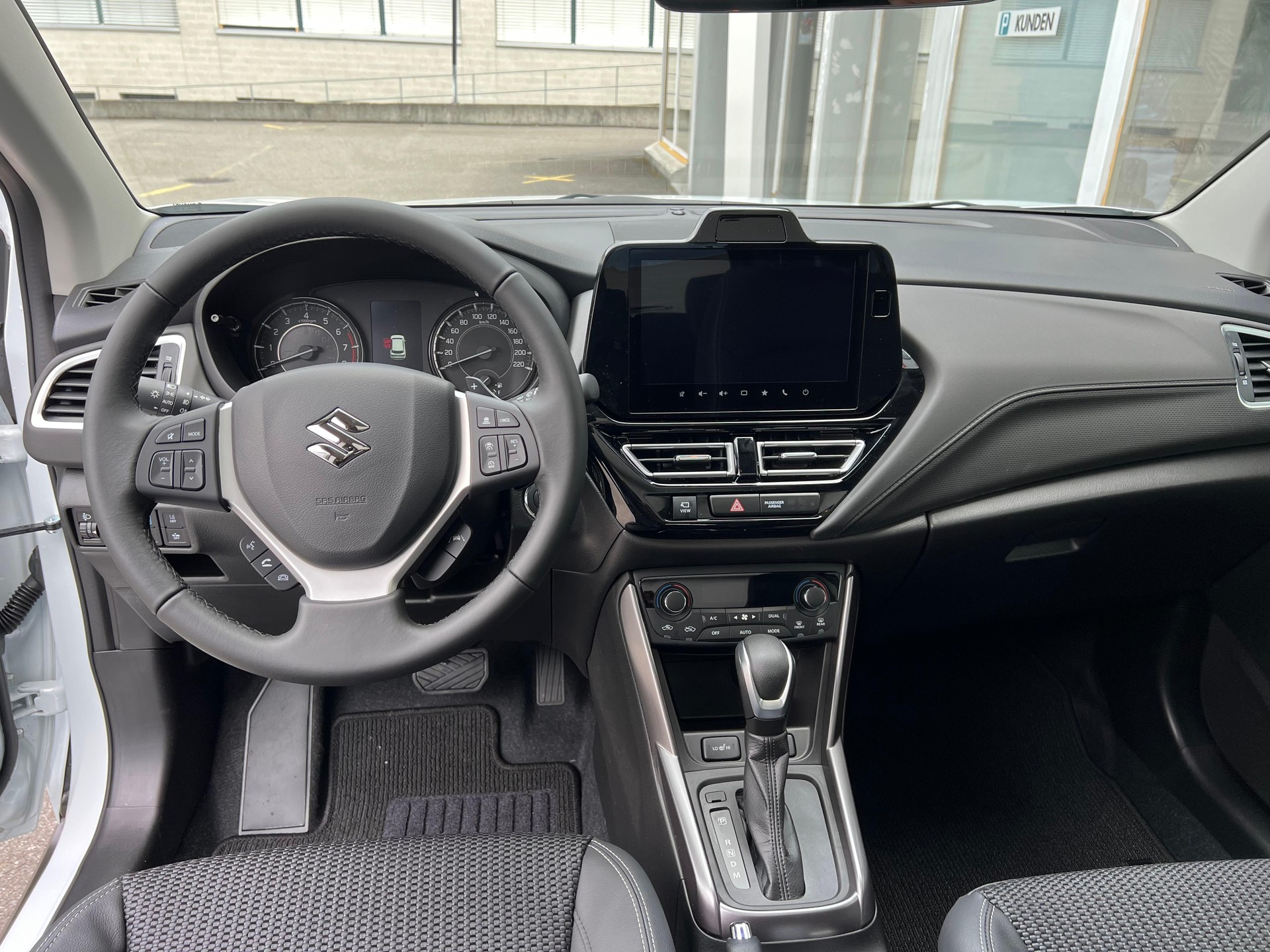 SUZUKI S-Cross 1.5 Compact Top Hybrid 4x4-image-7