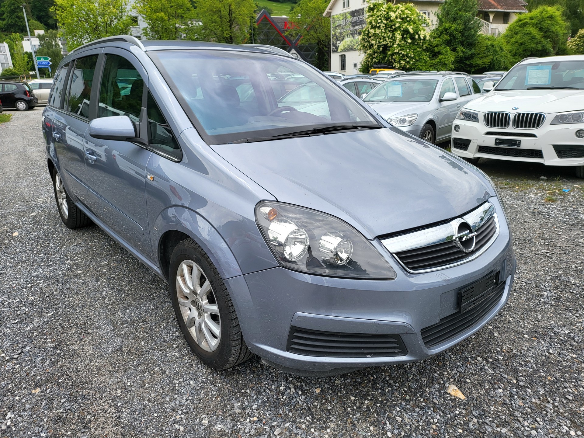 OPEL Zafira 2.2i 16V Enjoy-image-2