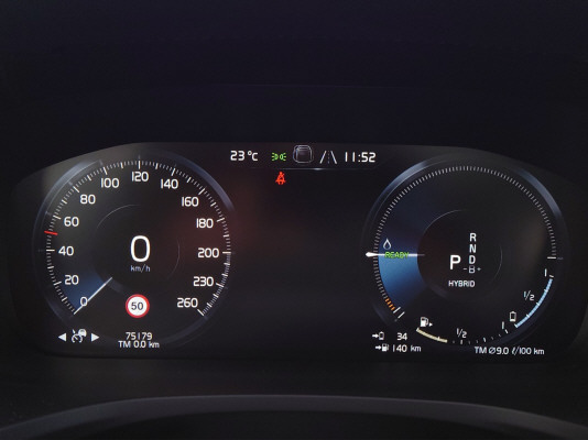 VOLVO V60 T8 eAWD Polestar-image-11
