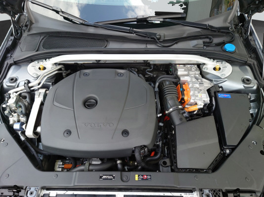 VOLVO V60 T8 eAWD Polestar-image-13