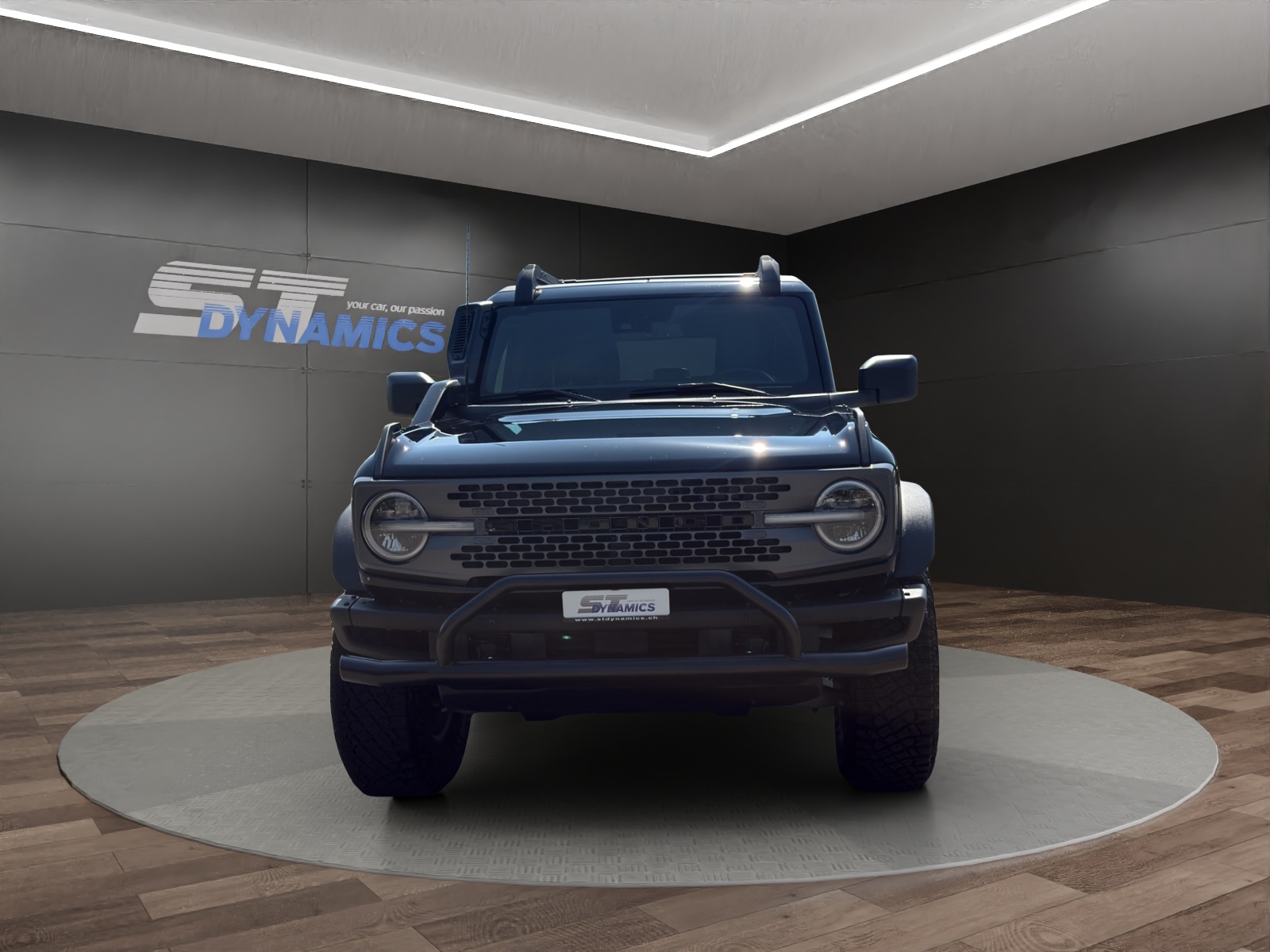 FORD Bronco Everglades-showroom-element-1