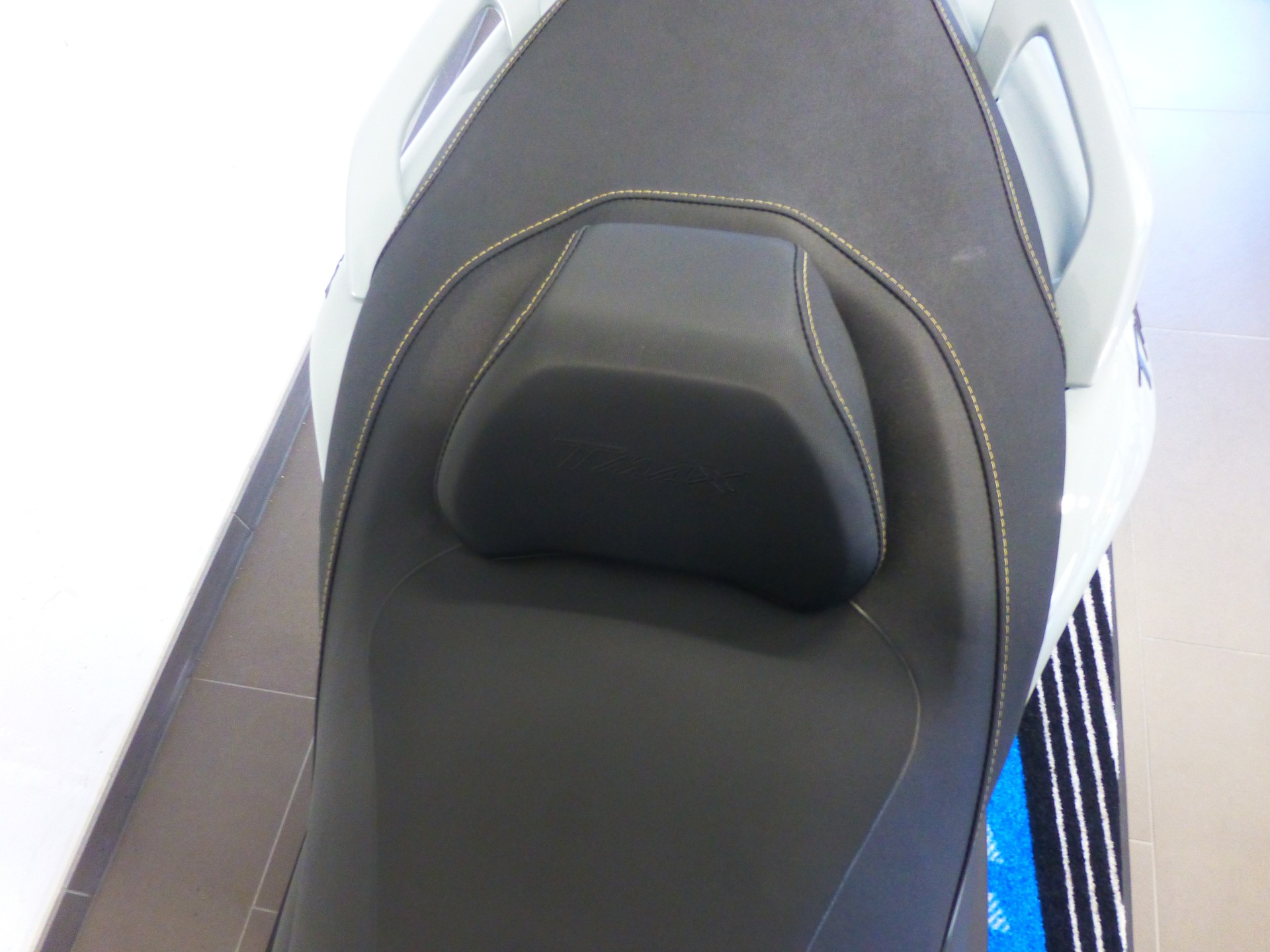 YAMAHA T-MAX Tech-Max XP 560-image-10