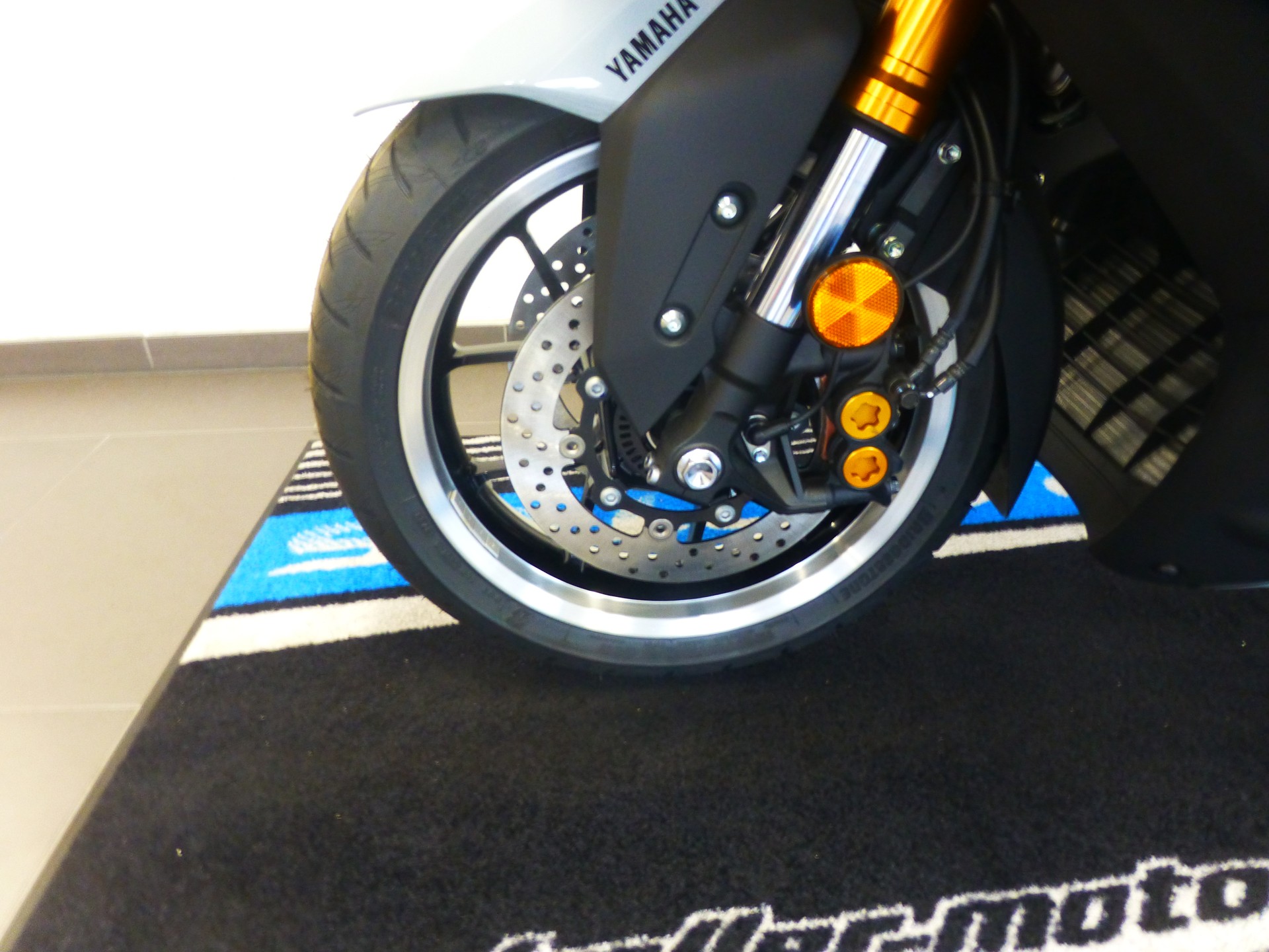 YAMAHA T-MAX Tech-Max XP 560-image-11