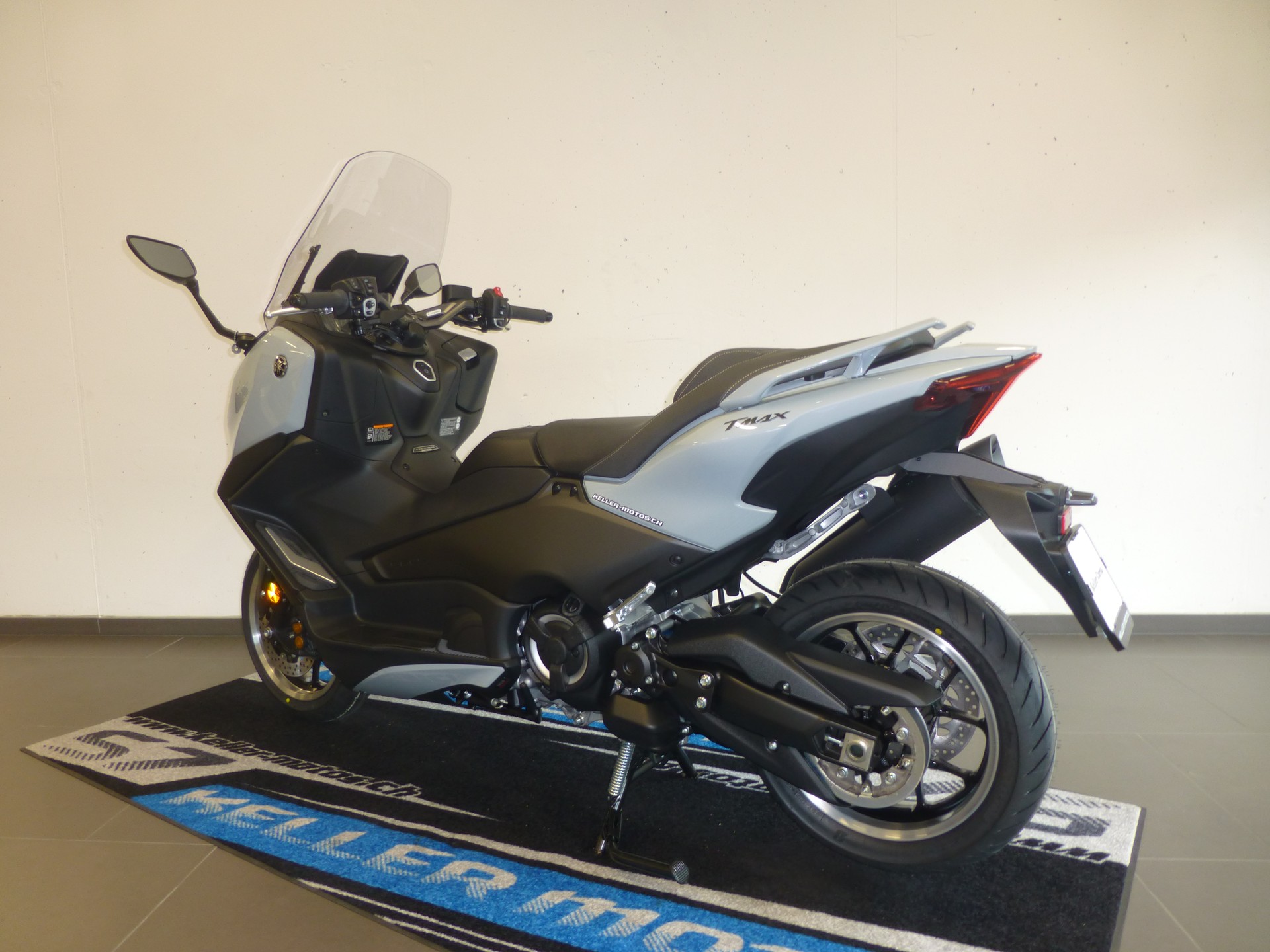 YAMAHA T-MAX Tech-Max XP 560-image-3