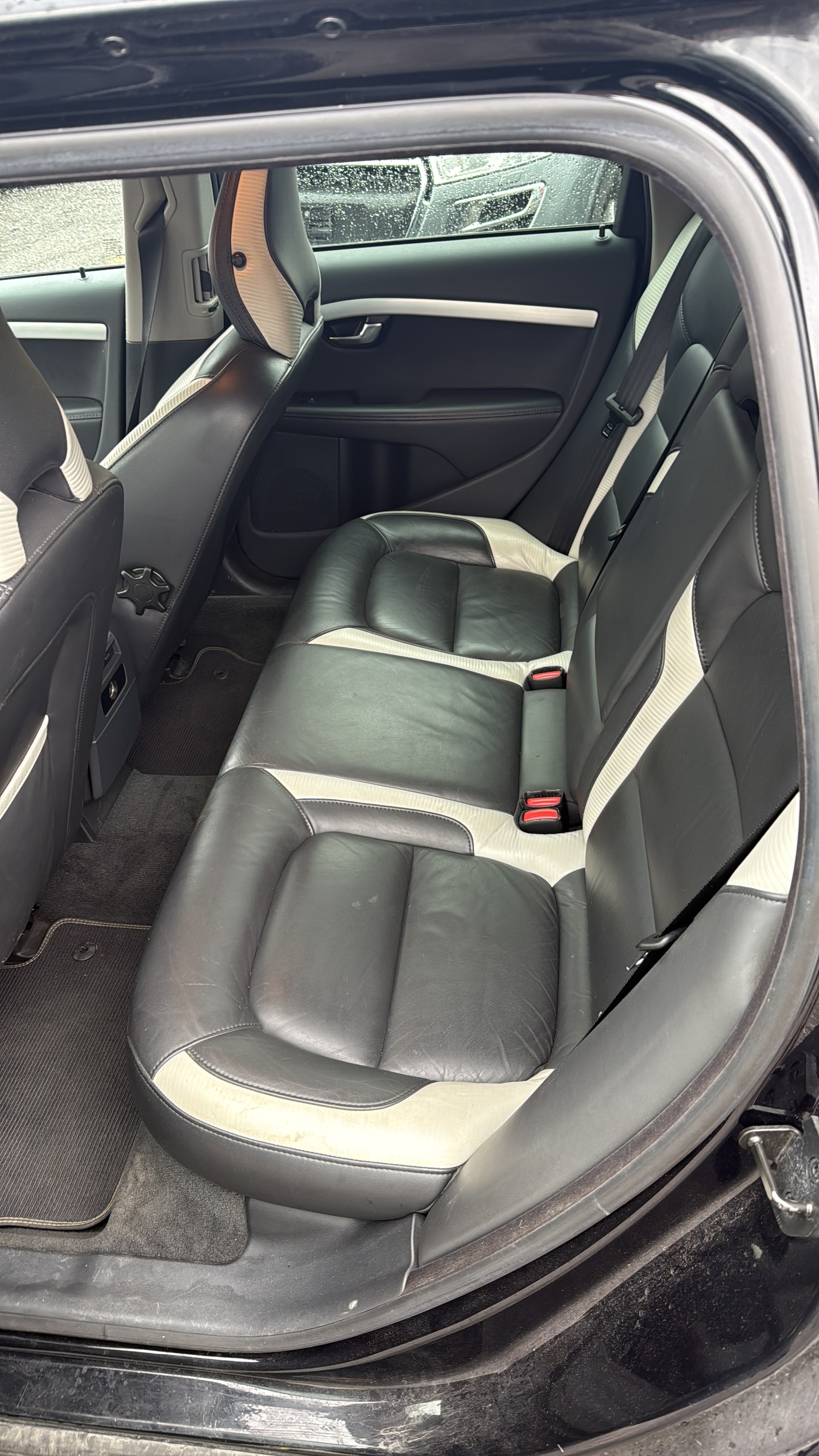 VOLVO V70 T6 AWD R-Design Geartronic-image-5