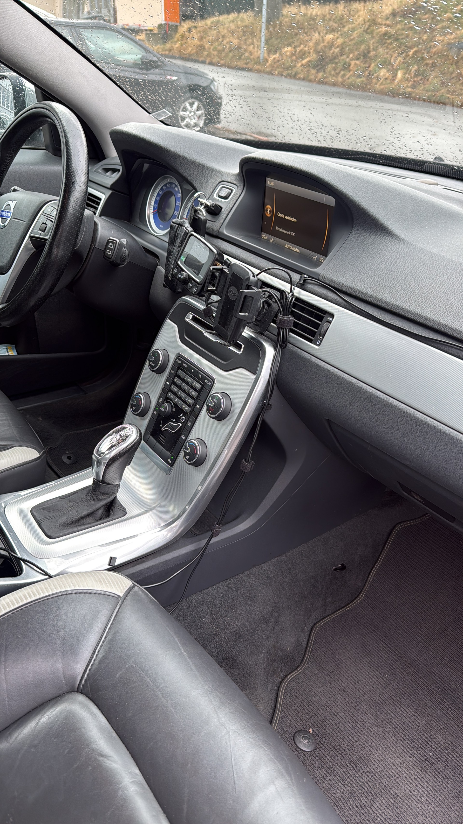 VOLVO V70 T6 AWD R-Design Geartronic-image-12