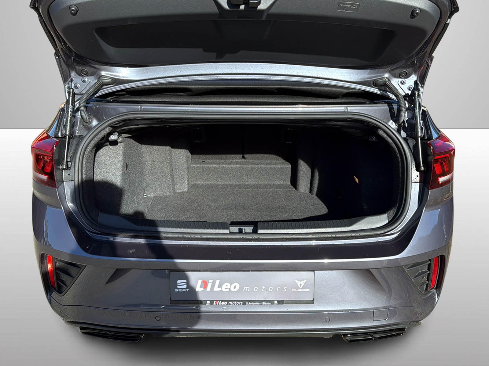 VW T-Roc Cabriolet 1.5 TSI EVO R-Line DSG-image-15