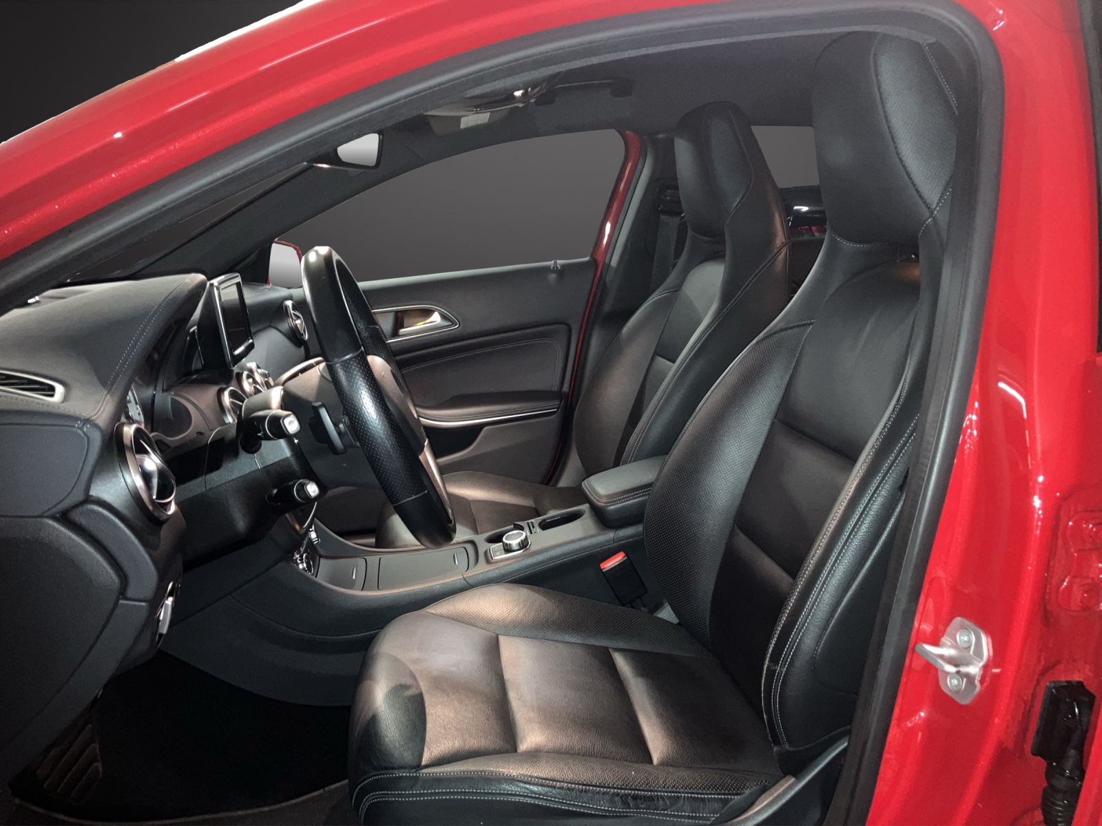 MERCEDES-BENZ A 220 CDI Urban 7G-DCT-image-6