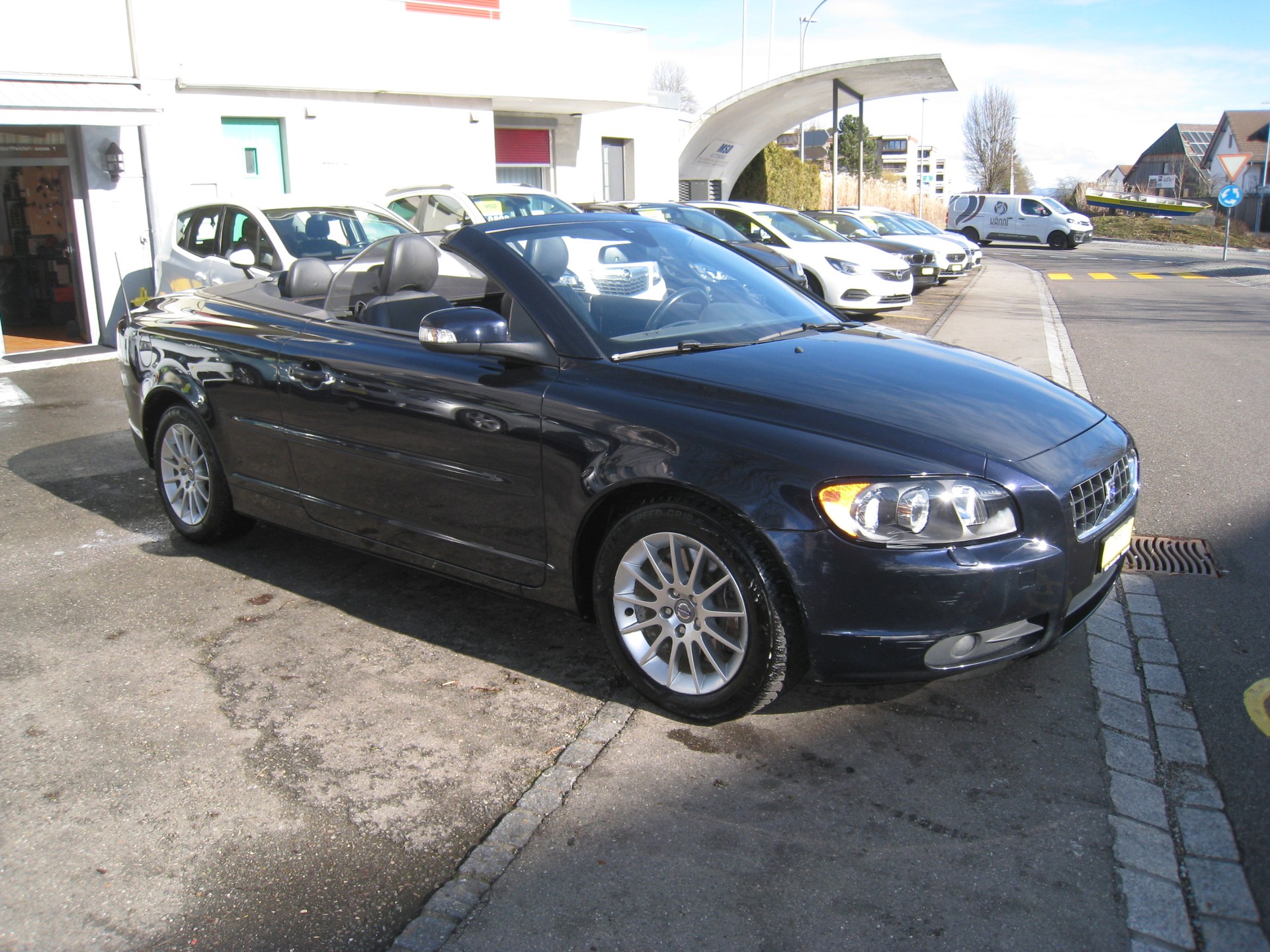 VOLVO C70 2.4i Kinetic-showroom-element-1