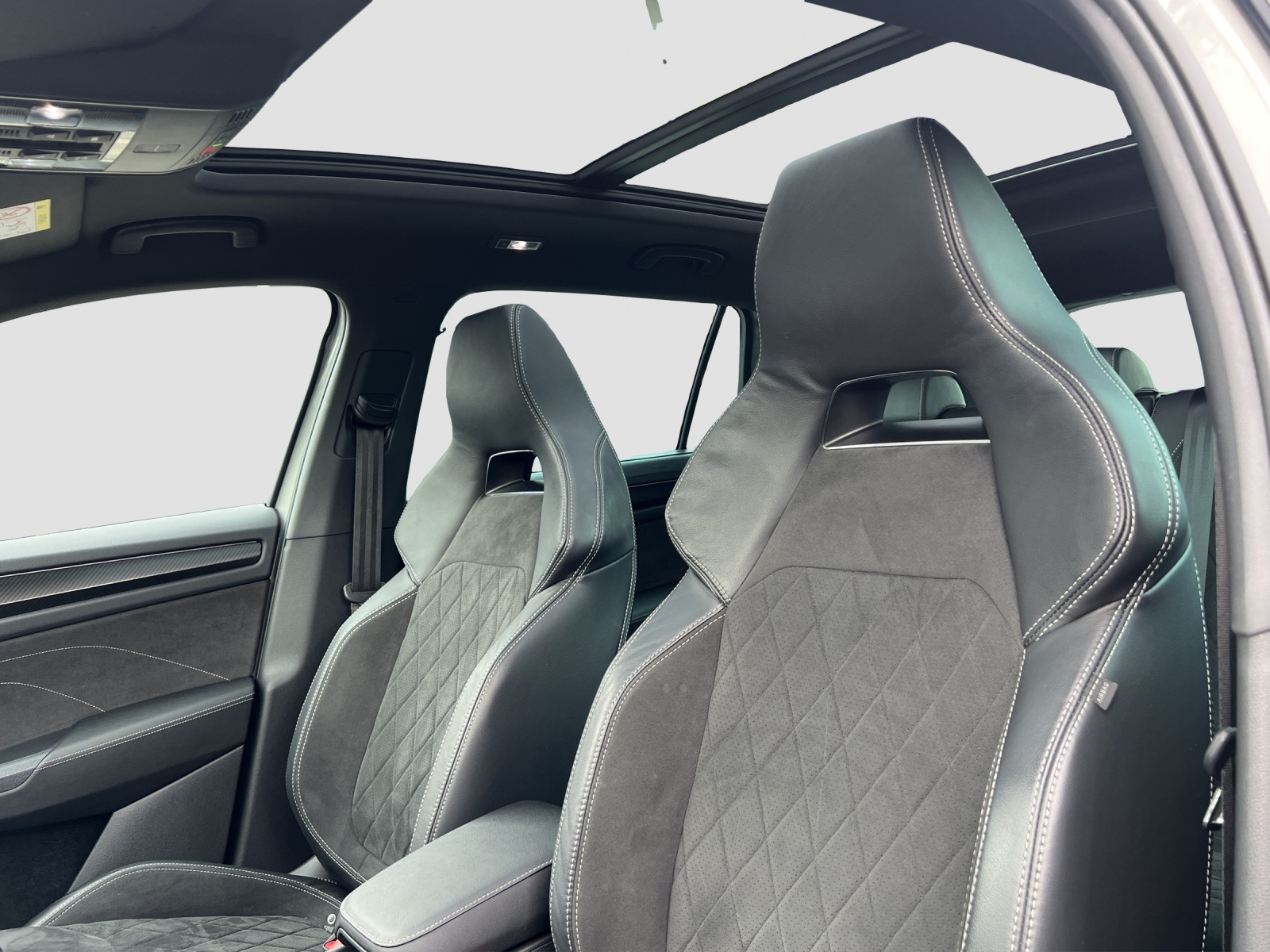 SKODA Kodiaq 2.0 TSI Sportline DSG * AHK 2.2T *-image-10