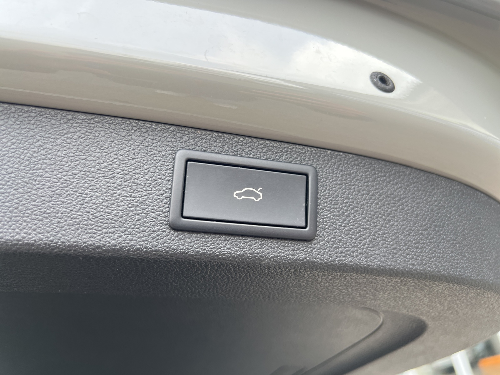 SKODA Kodiaq 2.0 TSI Sportline DSG * AHK 2.2T *-image-16