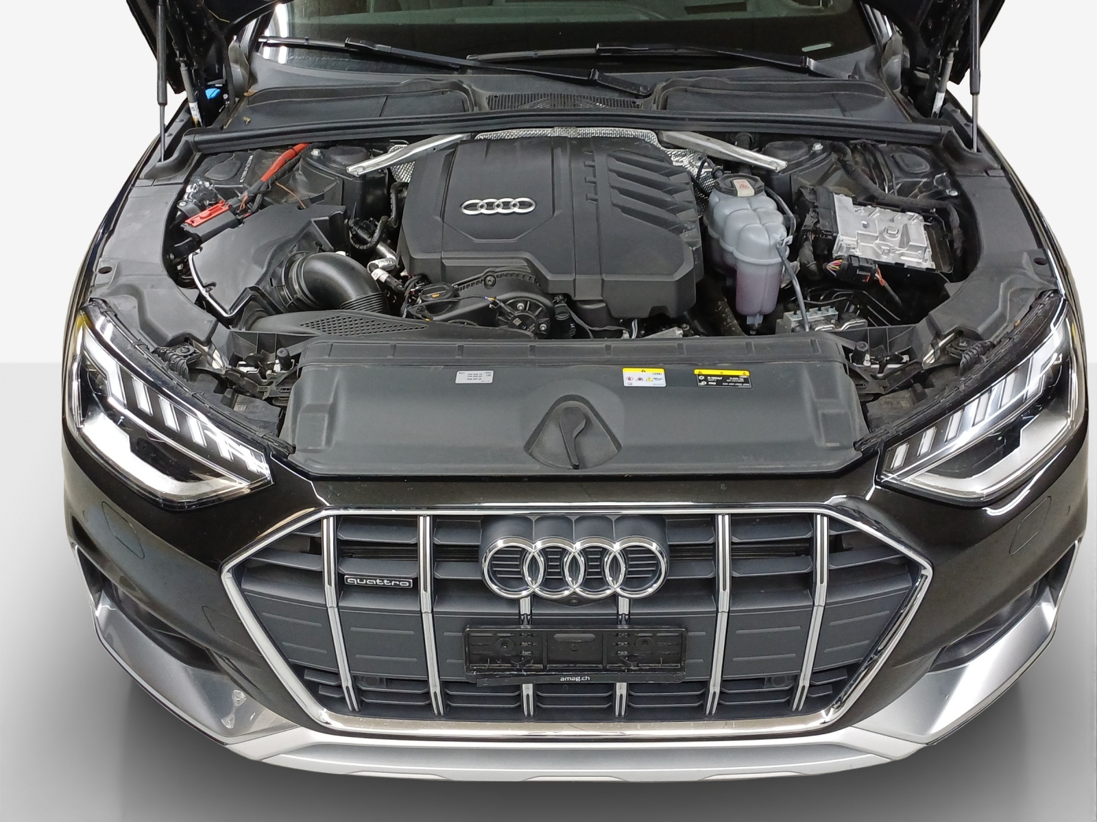 AUDI A4 allroad 45 TFSI quattro S-tronic-image-14
