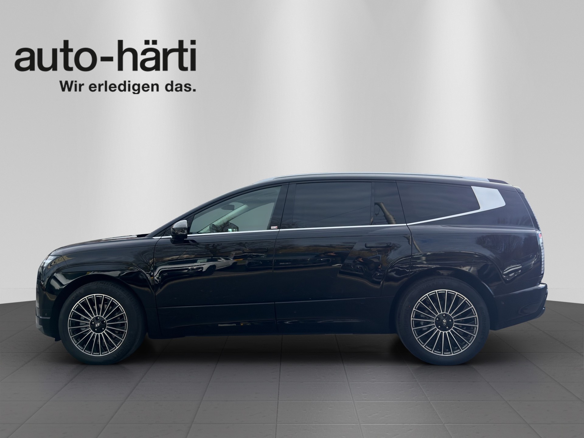 HYUNDAI Ioniq 9 110kWh Calli. 4WD-showroom-element-1