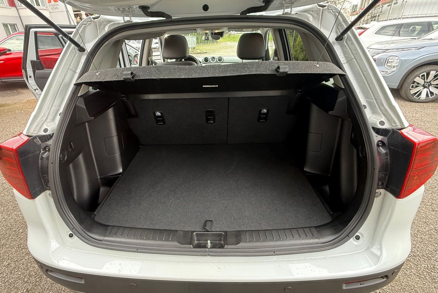 SUZUKI Vitara 1.4 T Compact Top Hybrid 4x4-image-6
