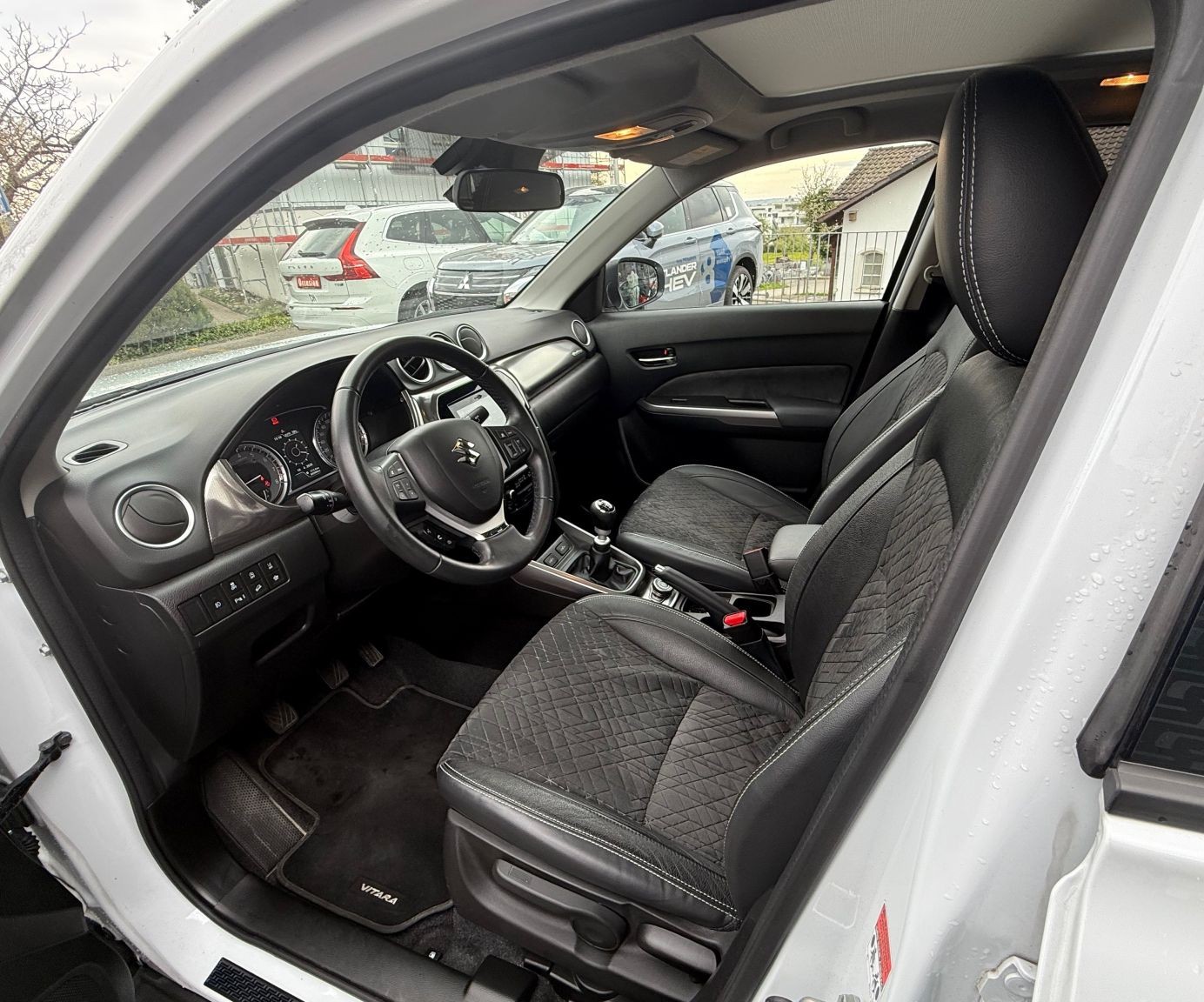 SUZUKI Vitara 1.4 T Compact Top Hybrid 4x4-image-4
