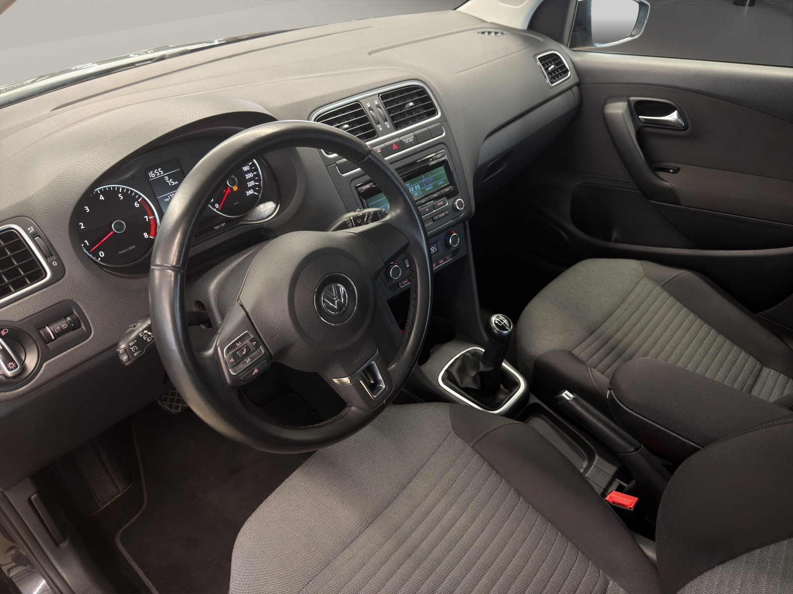 VW Polo 1.2 TSI Comfortline-image-8