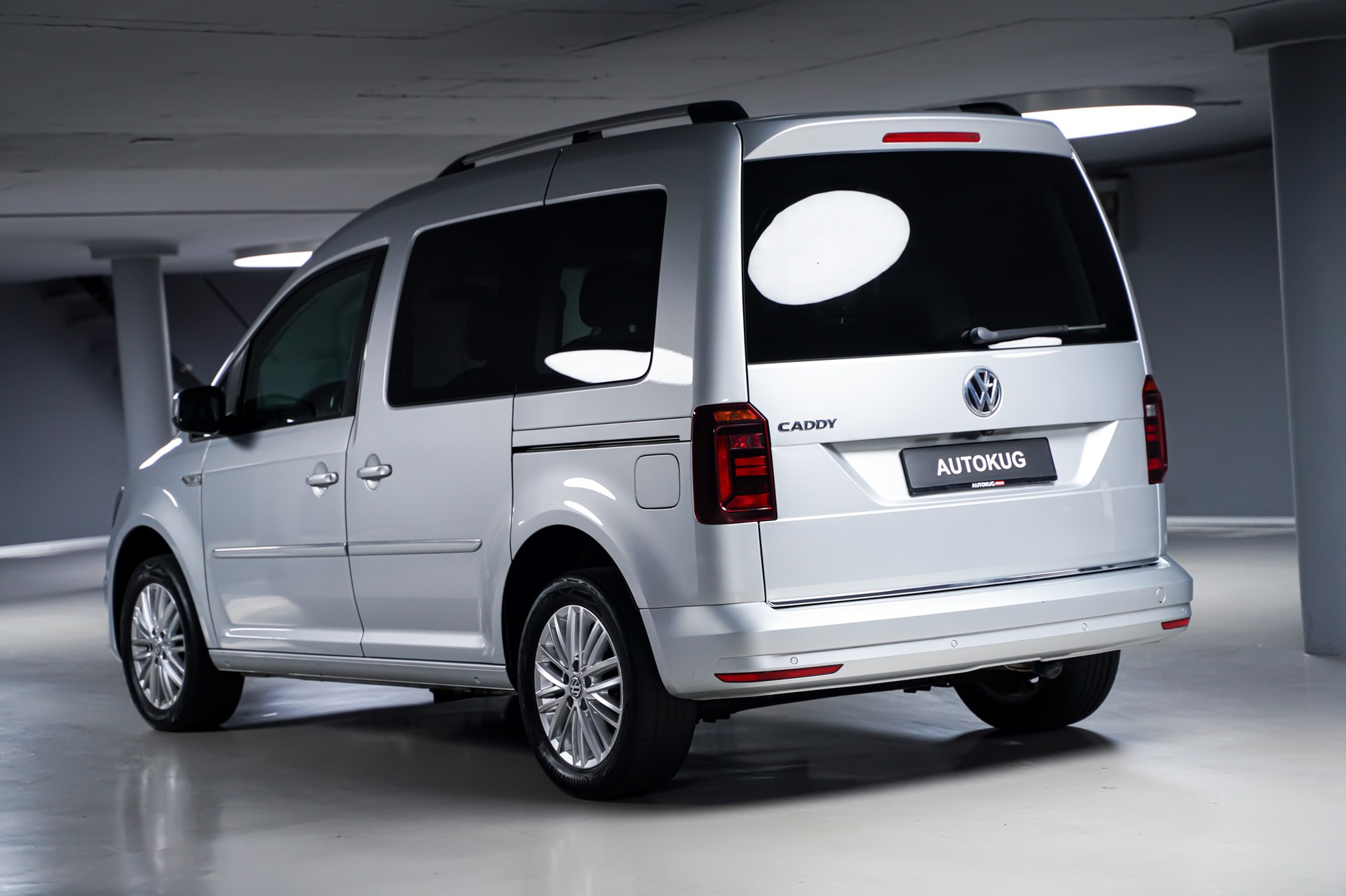 VW Caddy 2.0 TDI Highline-image-6