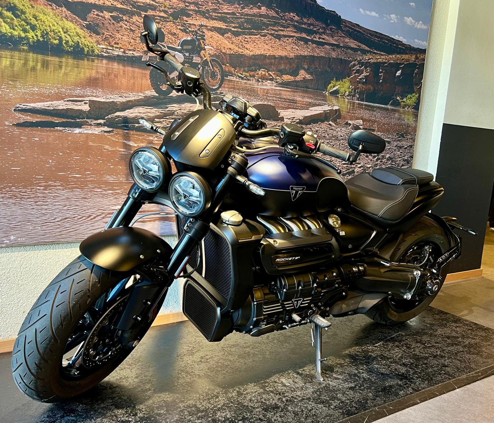 TRIUMPH Rocket 3 R Storm-image-2