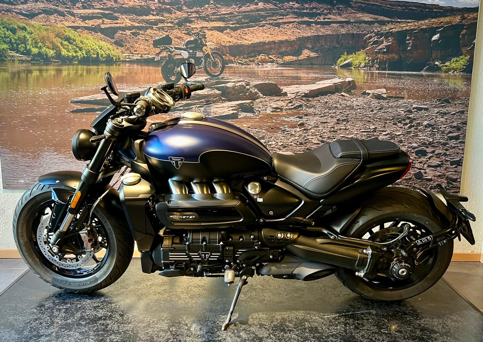 TRIUMPH Rocket 3 R Storm-image-3