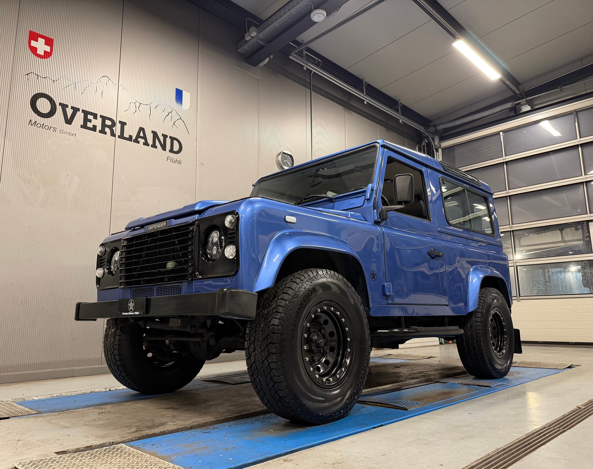 LAND ROVER Defender 90 SW 2.5 Td5-image-14