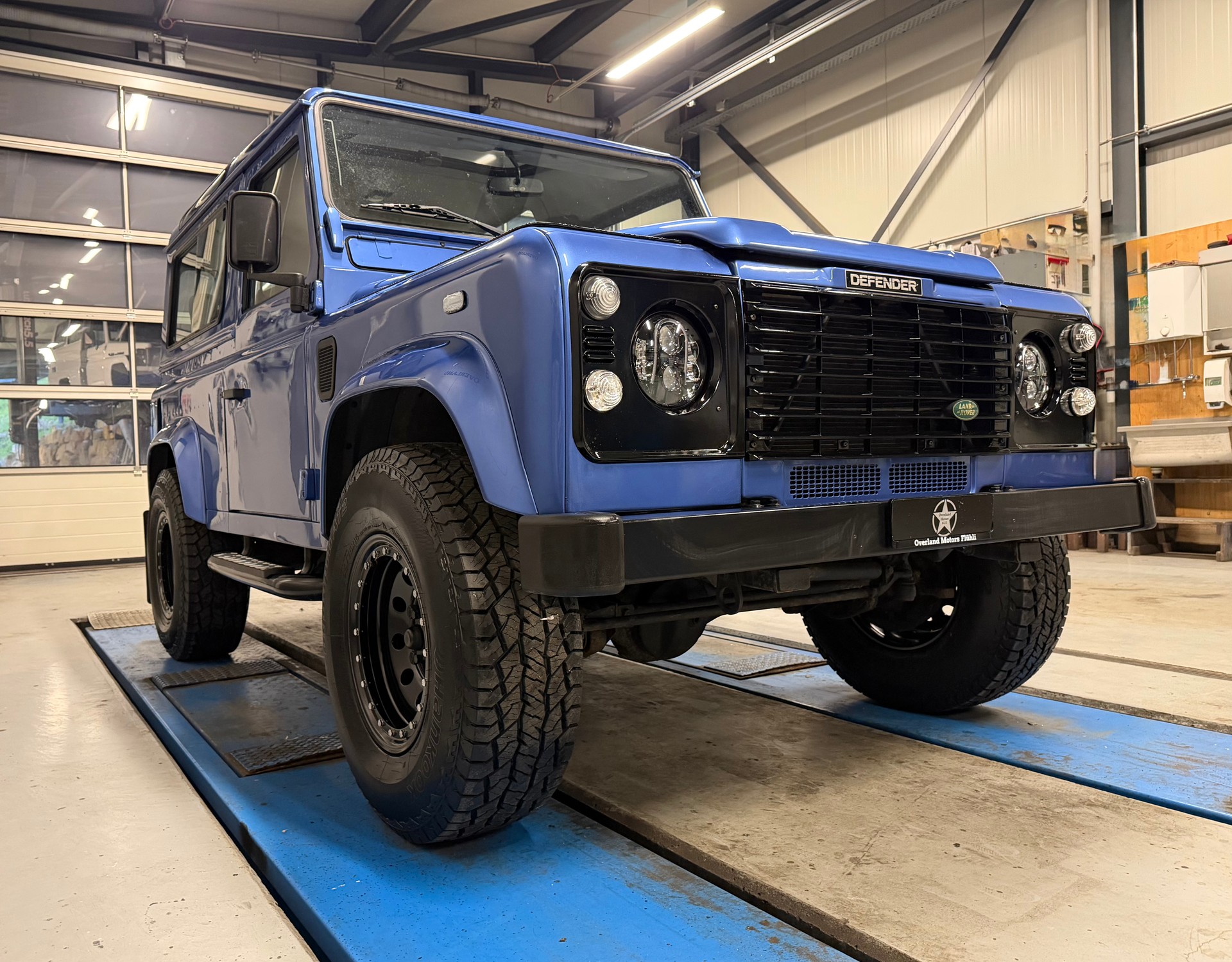 LAND ROVER Defender 90 SW 2.5 Td5-image-5