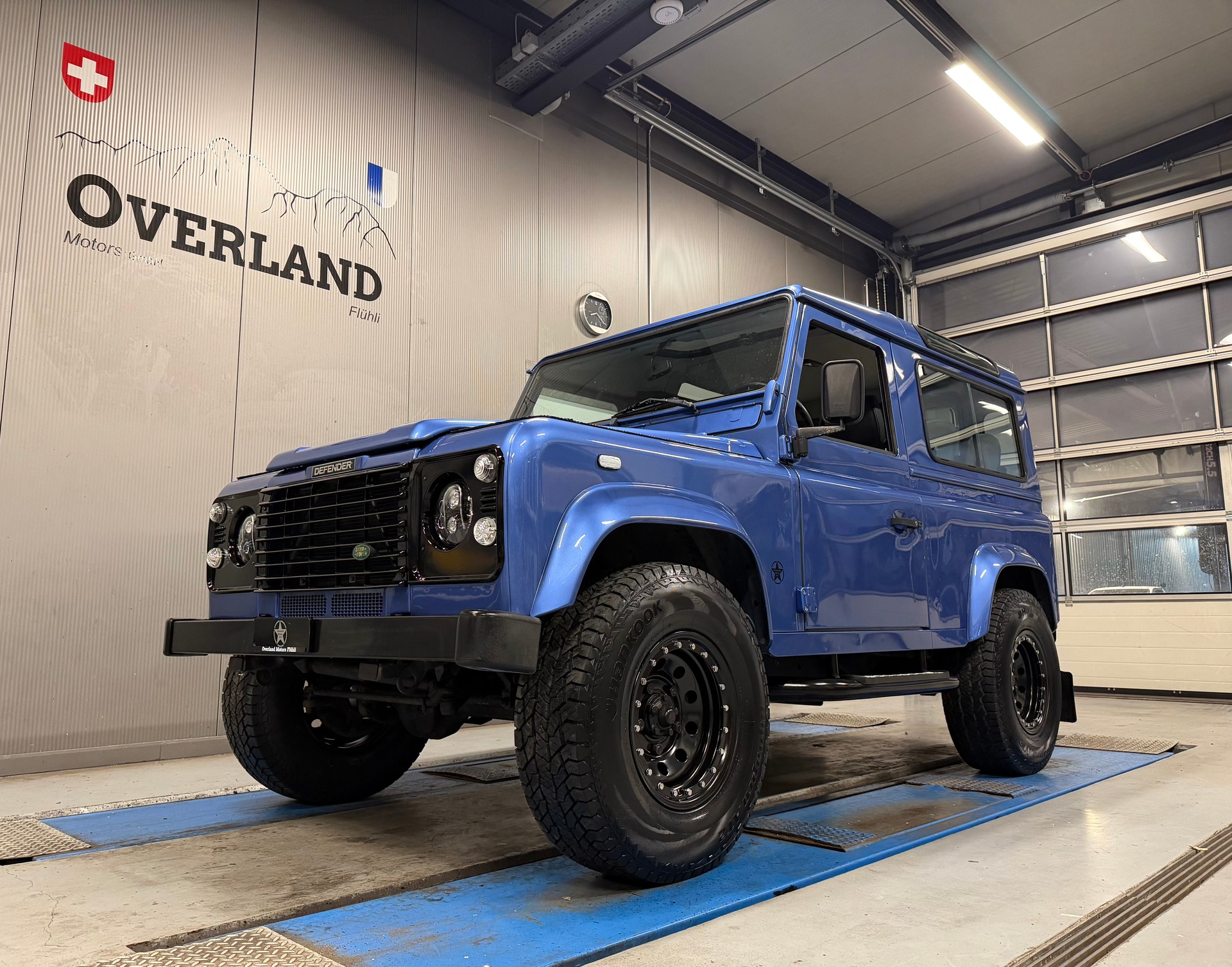 LAND ROVER Defender 90 SW 2.5 Td5-image-7