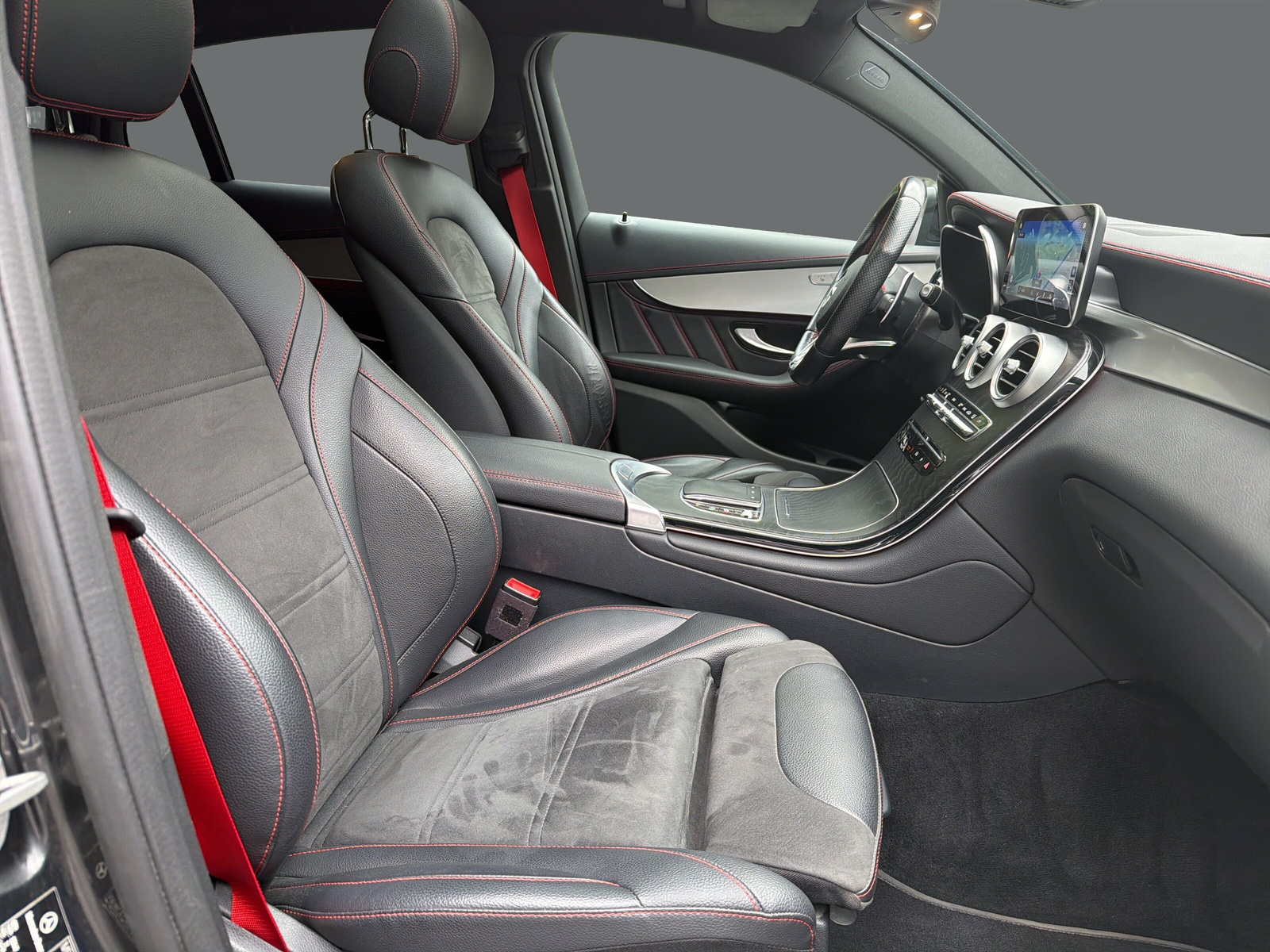 MERCEDES-BENZ GLC Coupé 43 AMG 4Matic-image-17