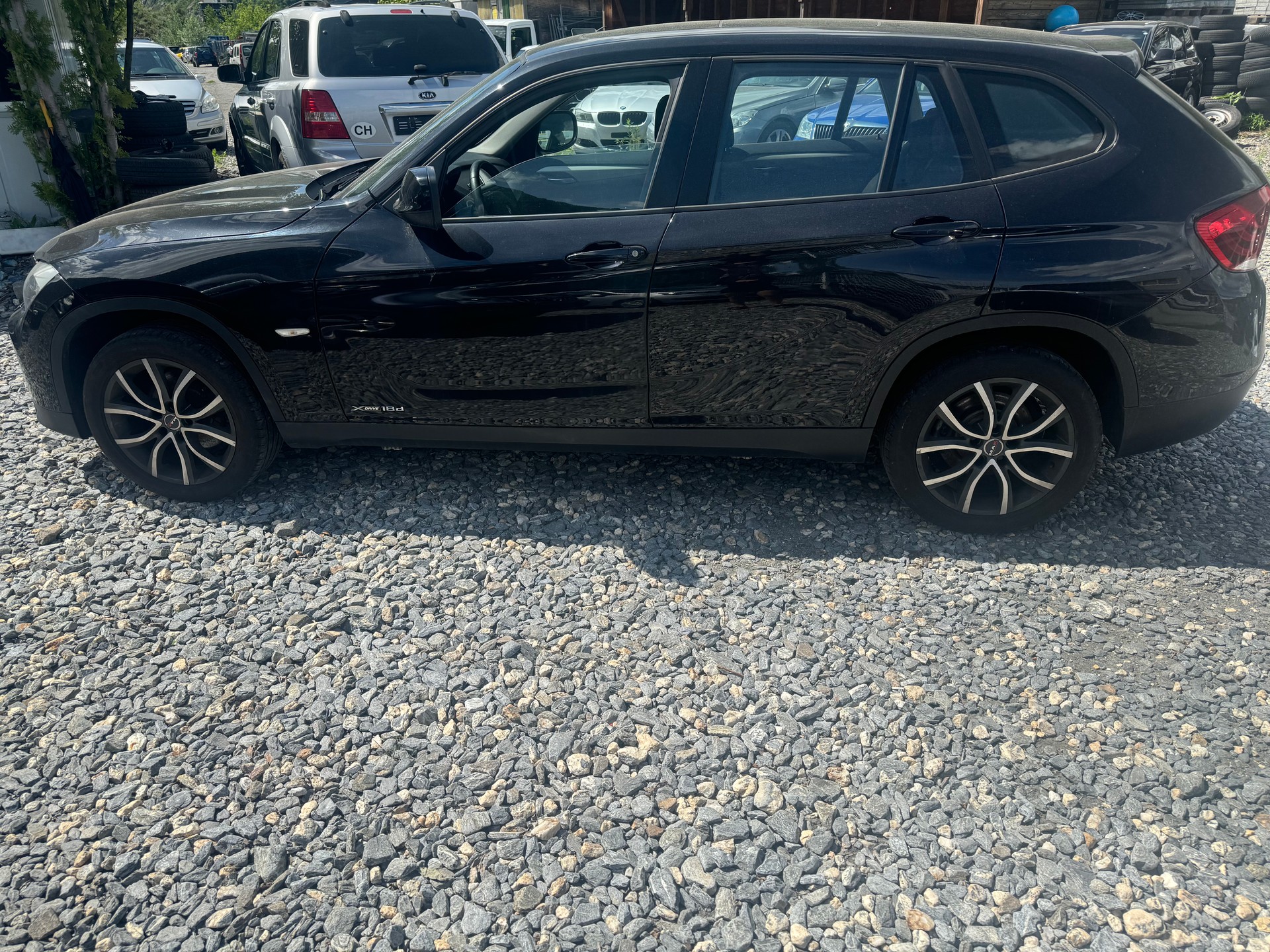 BMW X1 xDrive 18d-image-1