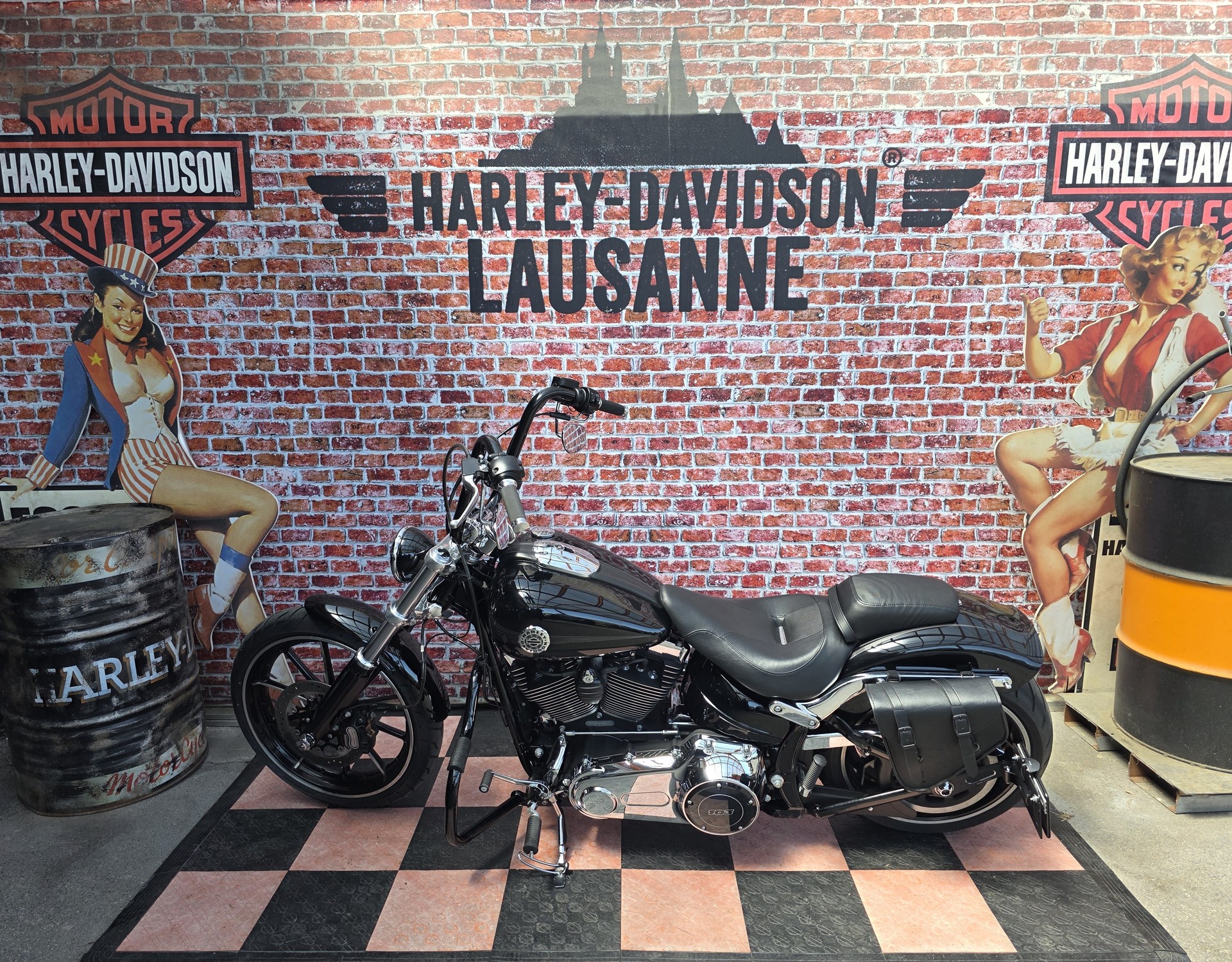 HARLEY-DAVIDSON FXSB Breakout 103 ABS-image-1