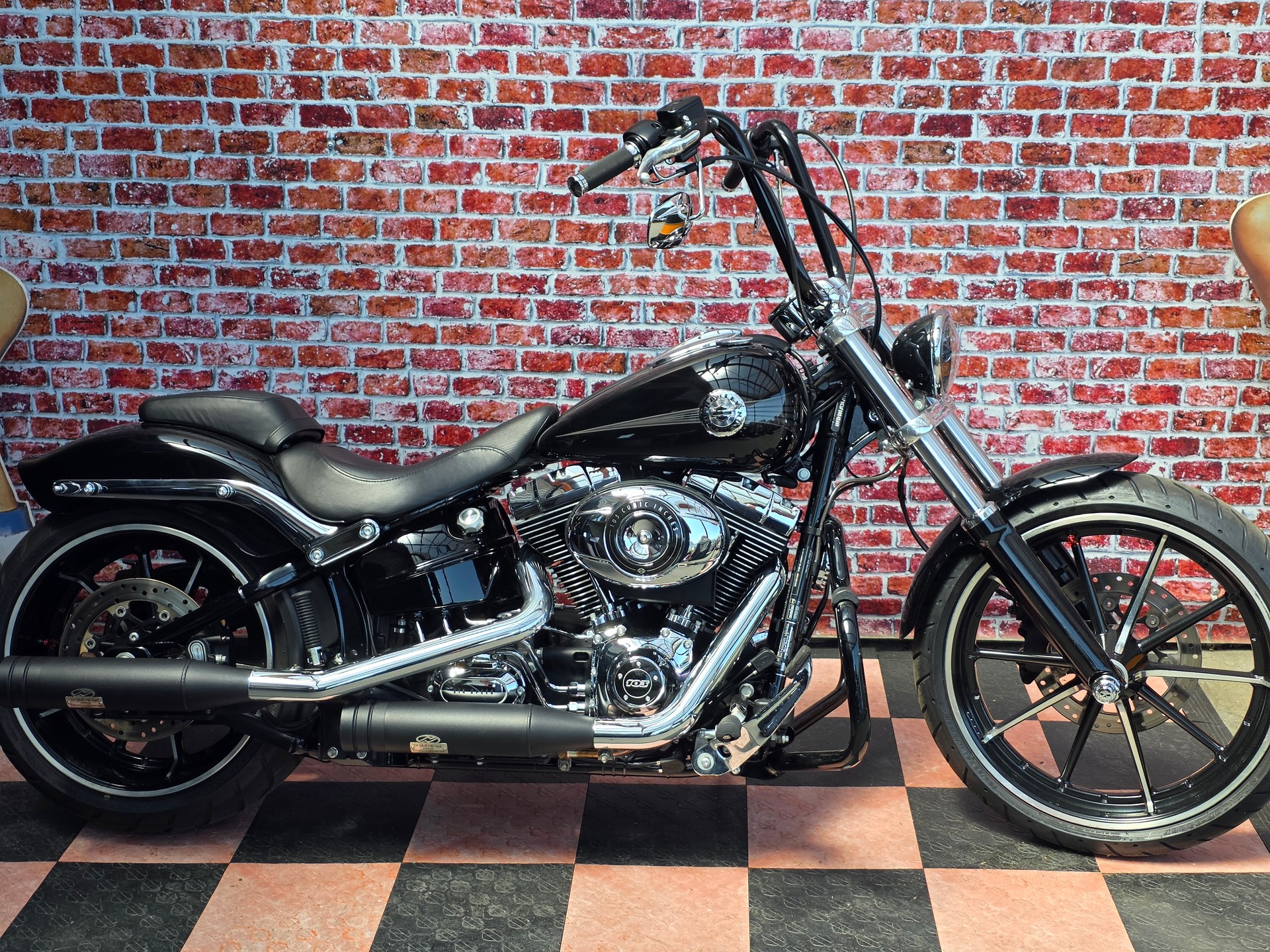 HARLEY-DAVIDSON FXSB Breakout 103 ABS-image-2