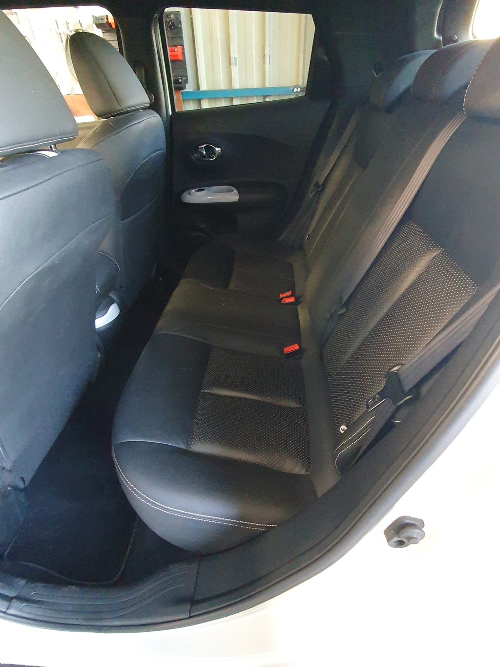 NISSAN Juke 1.6 DIG-T tekna 4x4 Xtronic M-CVT-image-13