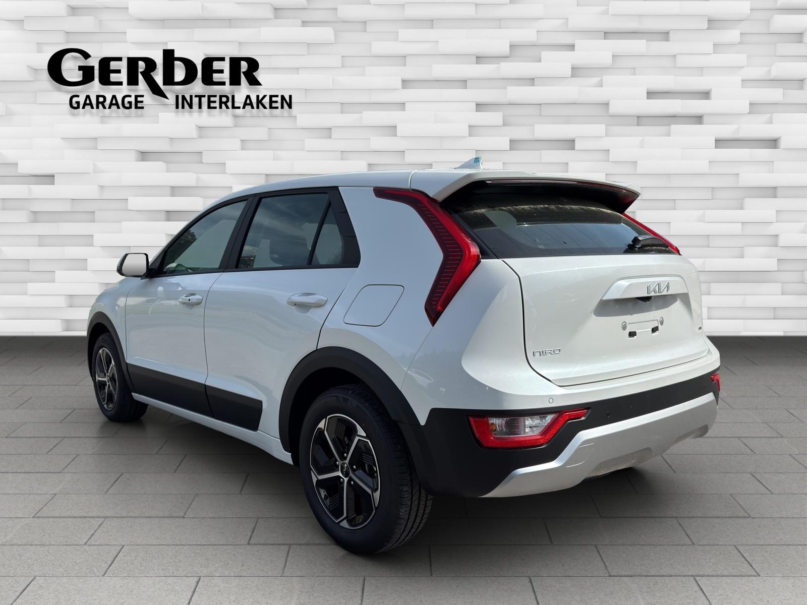 KIA Niro 1.6 GDi Hybrid-showroom-element-2