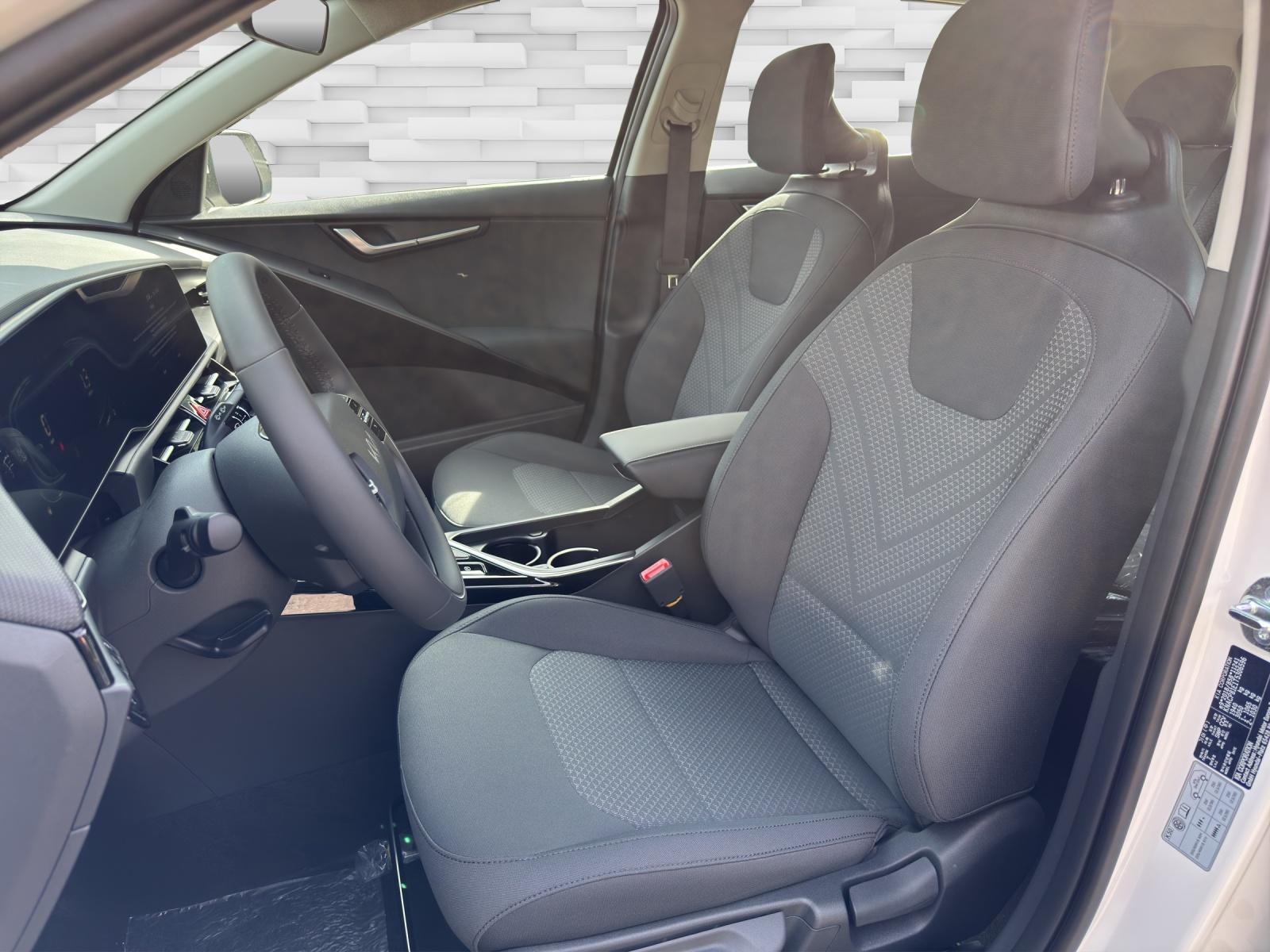 KIA Niro 1.6 GDi Hybrid-image-4