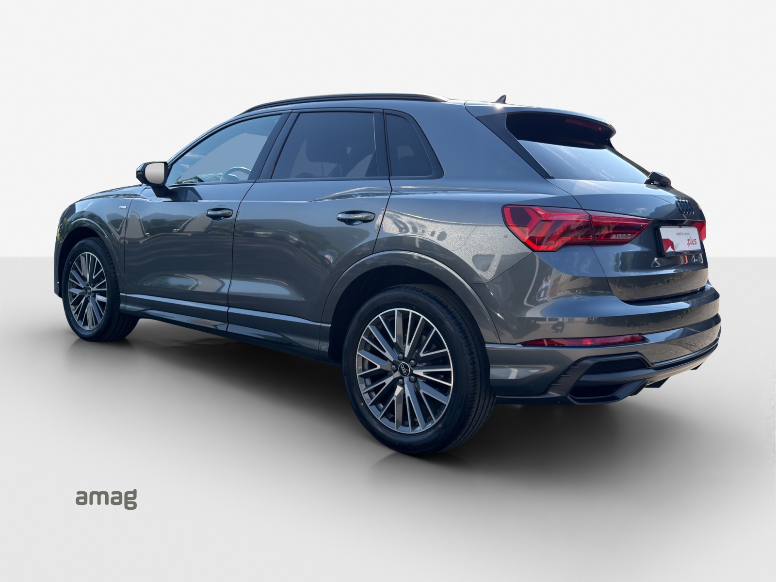 AUDI Q3 35 TFSI S line Attraction S-tronic-showroom-element-2