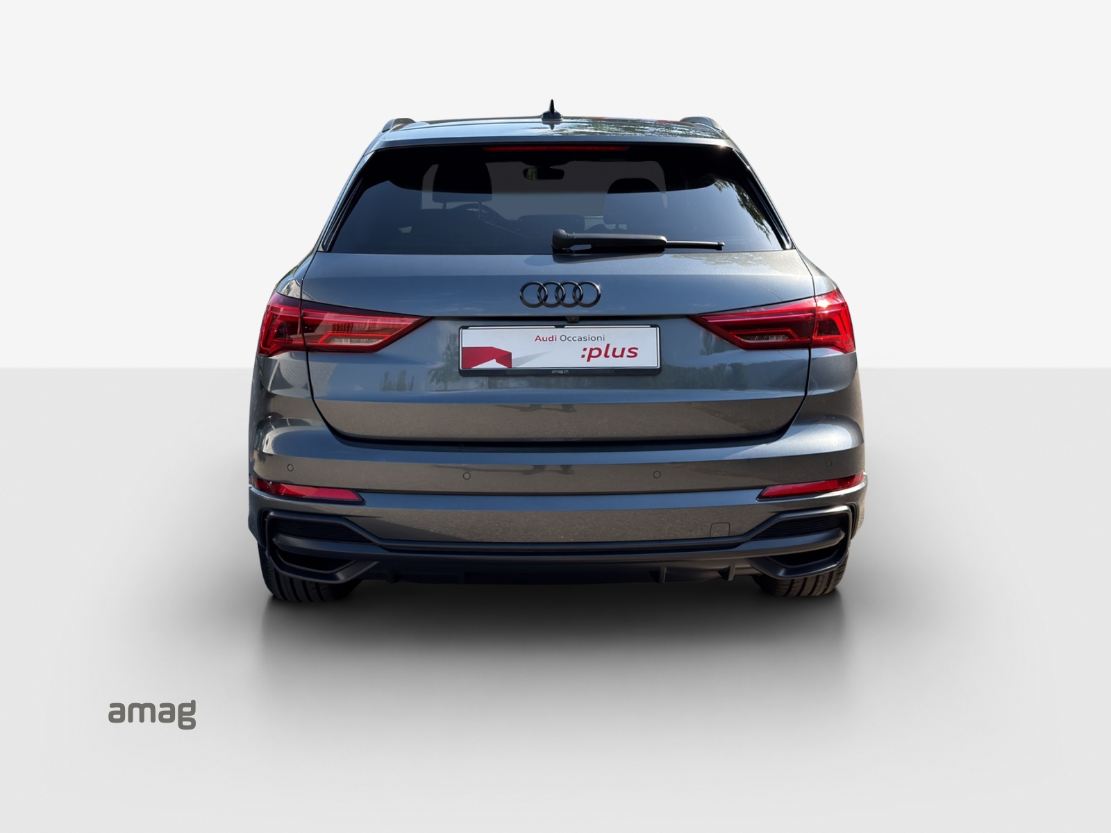 AUDI Q3 35 TFSI S line Attraction S-tronic-showroom-element-3