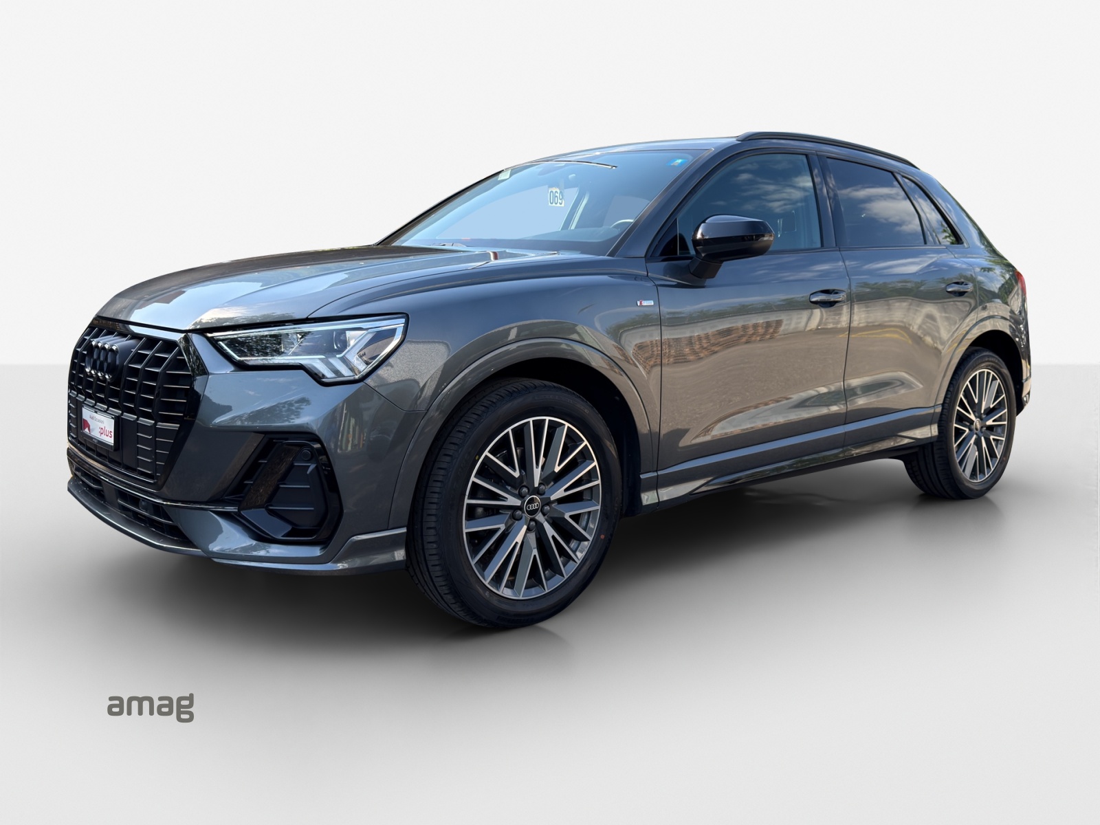 AUDI Q3 35 TFSI S line Attraction S-tronic