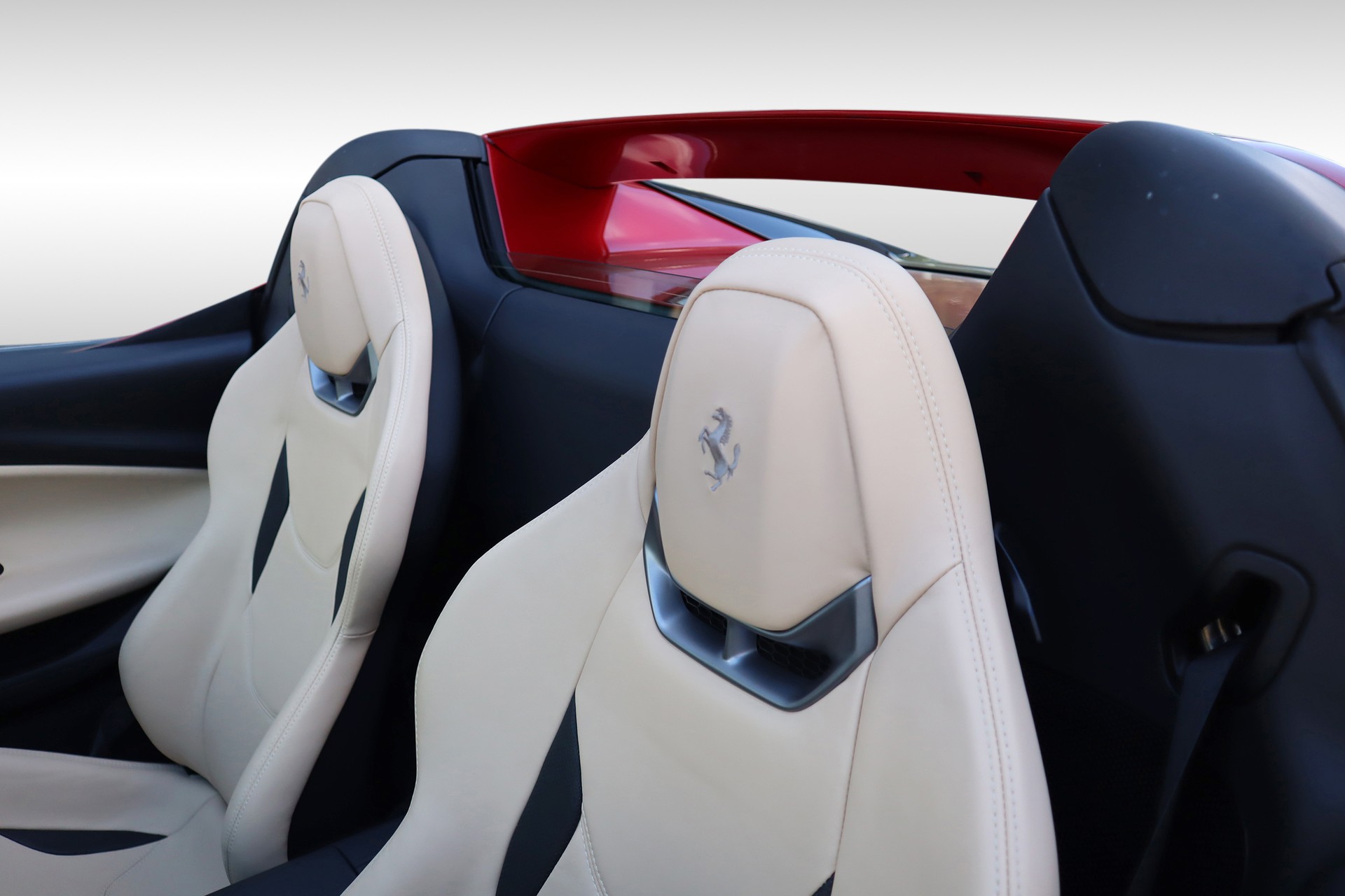FERRARI 296 GTS-image-10