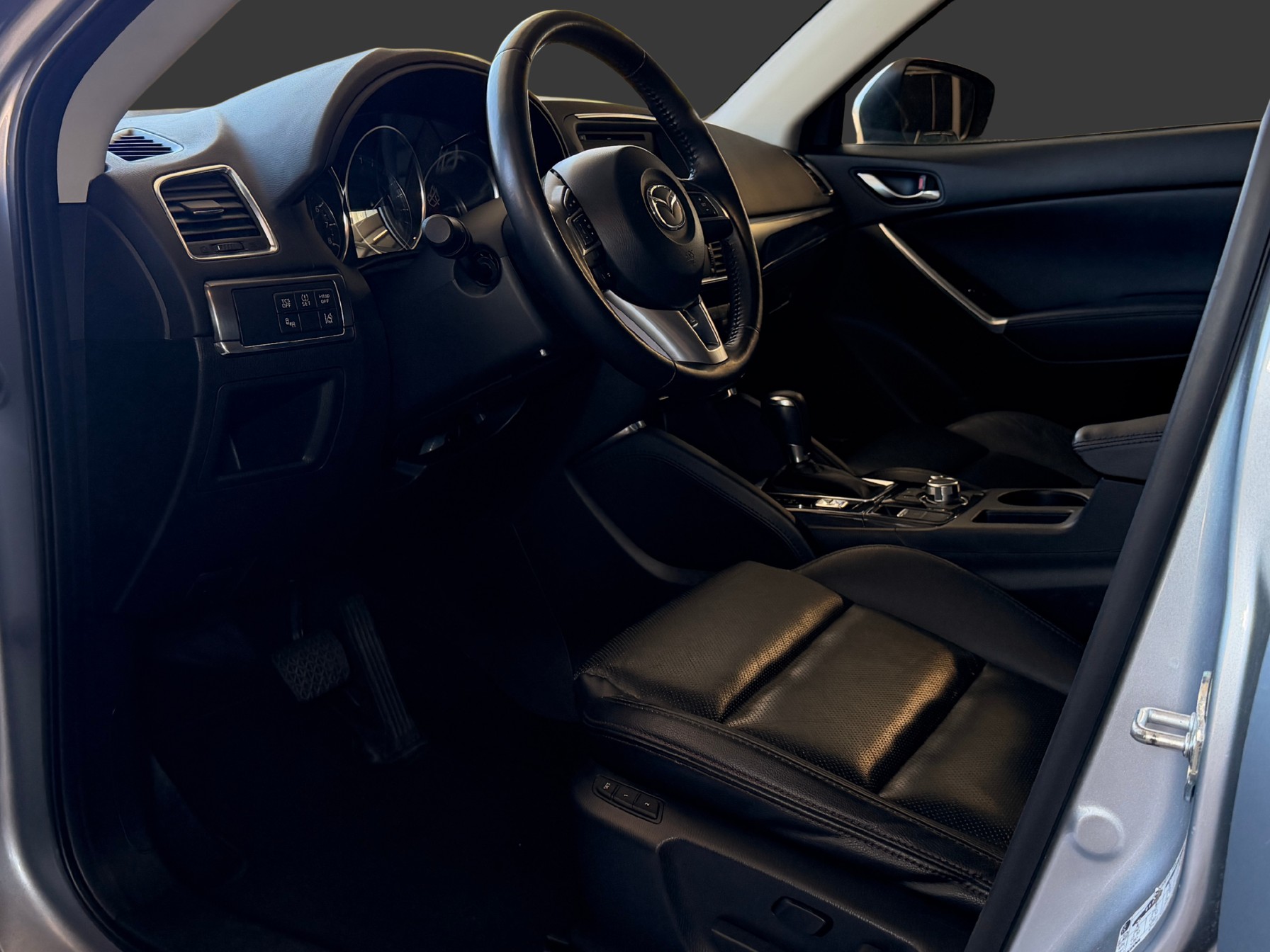 MAZDA CX-5 2.0 Revolution AWD Automatic-image-14