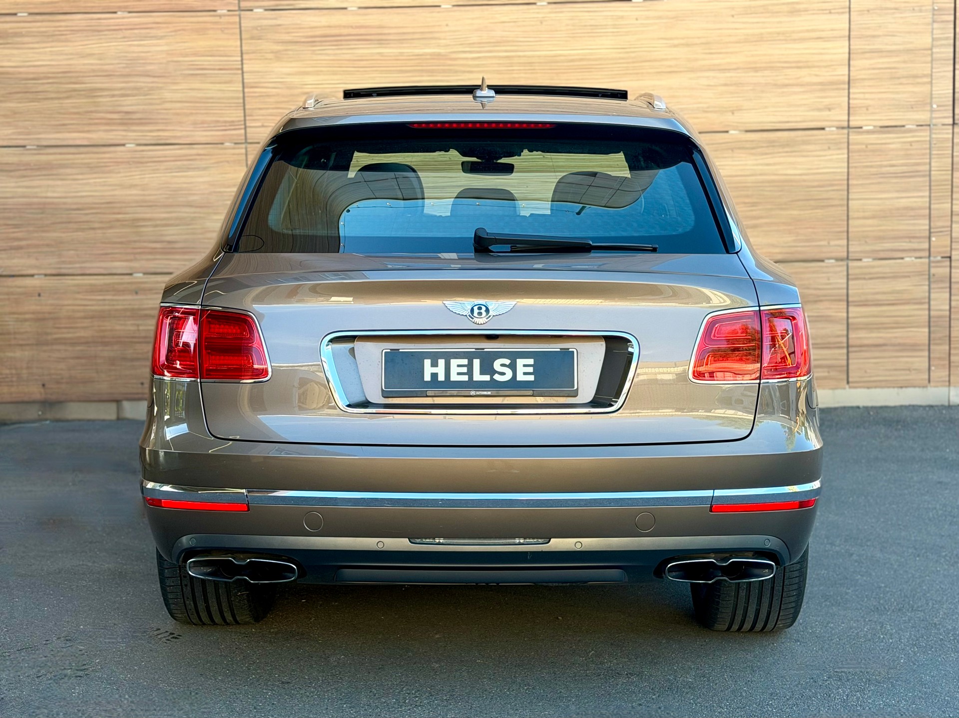 BENTLEY Bentayga V8 Speed-image-3
