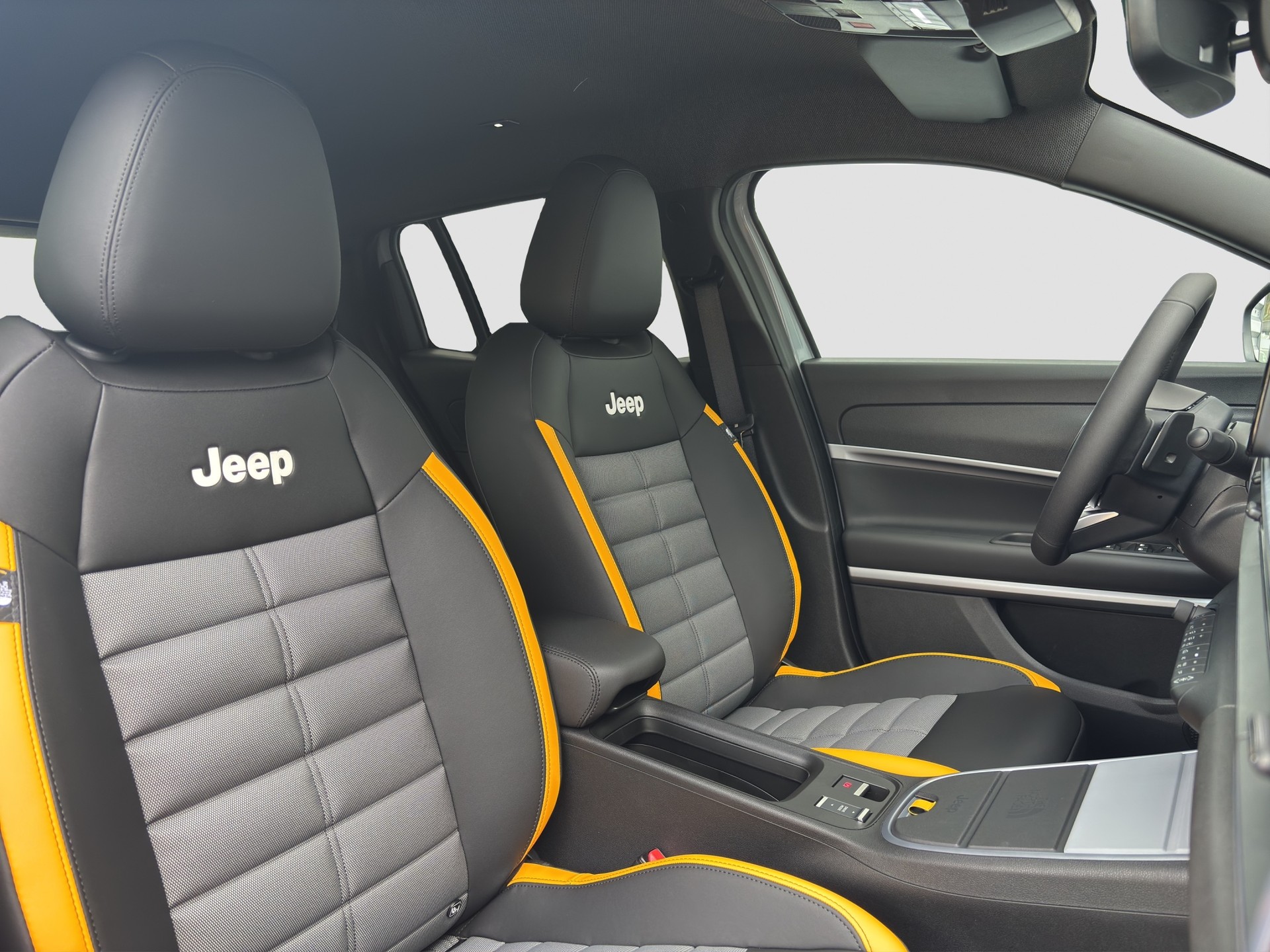 JEEP Avenger 1.2 Turbo MHEV The North Face Sky 4xe-image-13