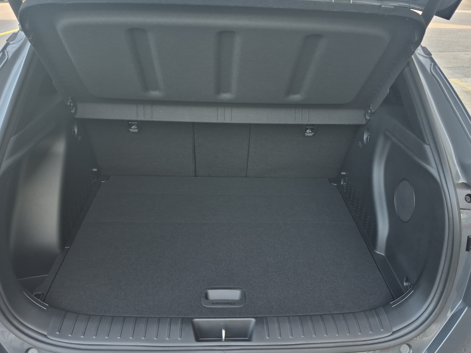 HYUNDAI Kona 1.6 T-GDi N-Line 4WD Two Tone-image-9